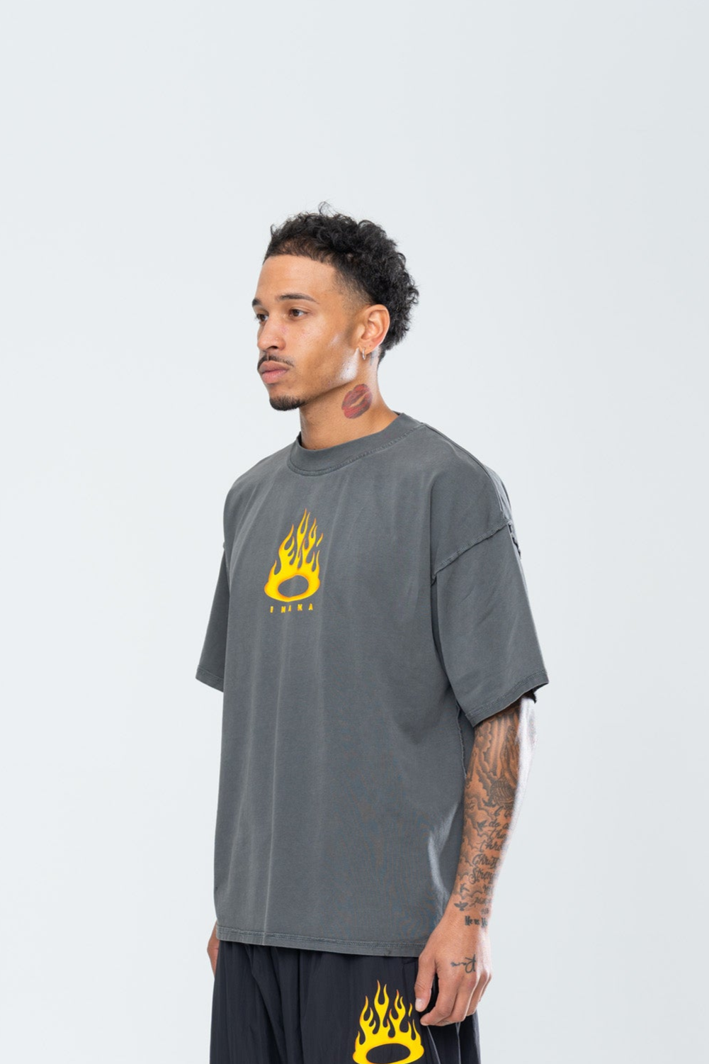 FURY REVERSE TEE - VINTAGE BLACK
