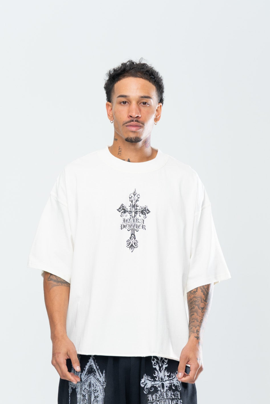CRUCIFIX CROPPED TEE - CREAM