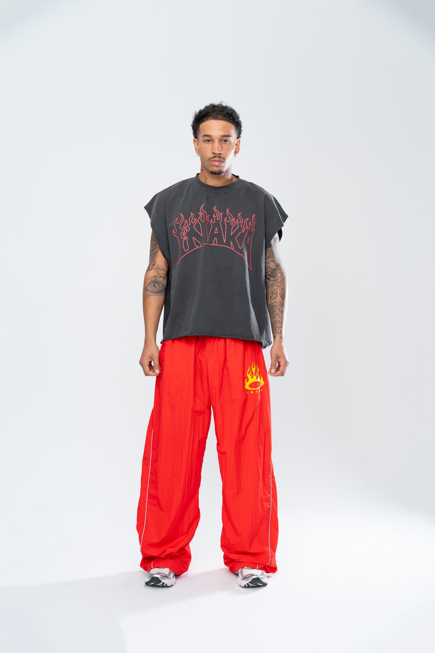 FURY BAGGY TRACKPANTS - RED