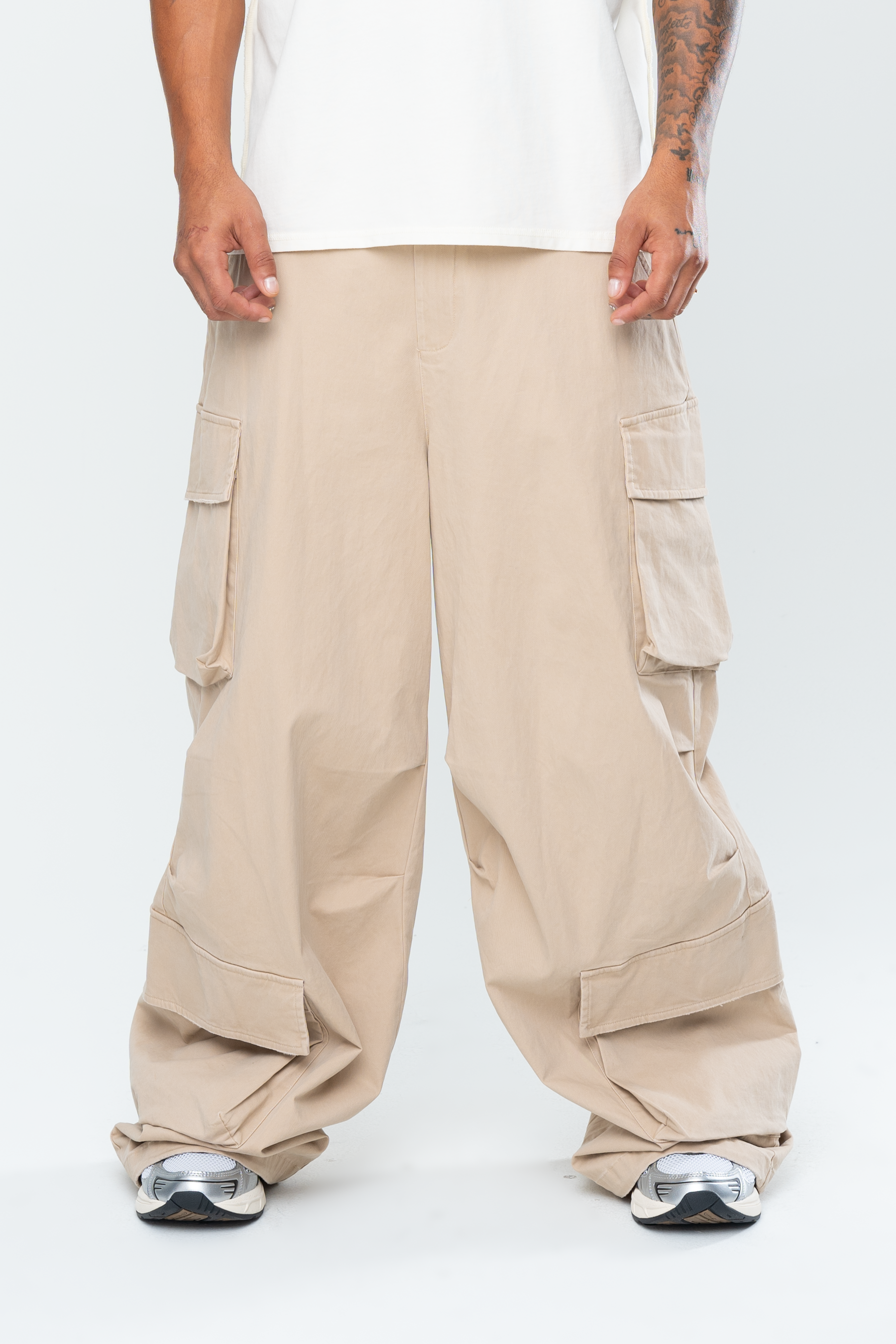 INAKA BAGGY CARGO PANTS SAND - Main Image