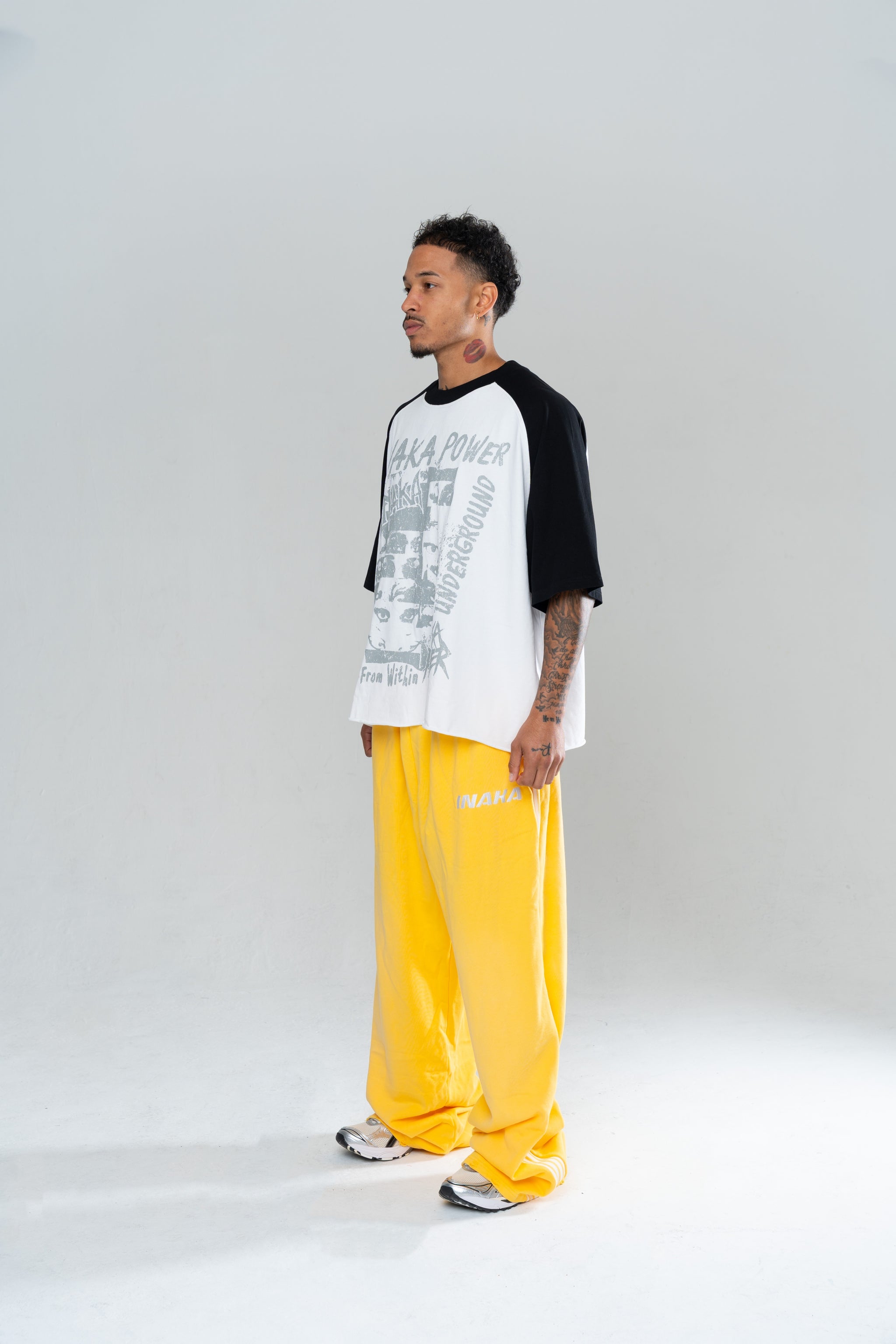 ICONIC BAGGY SWEATPANTS - YELLOW