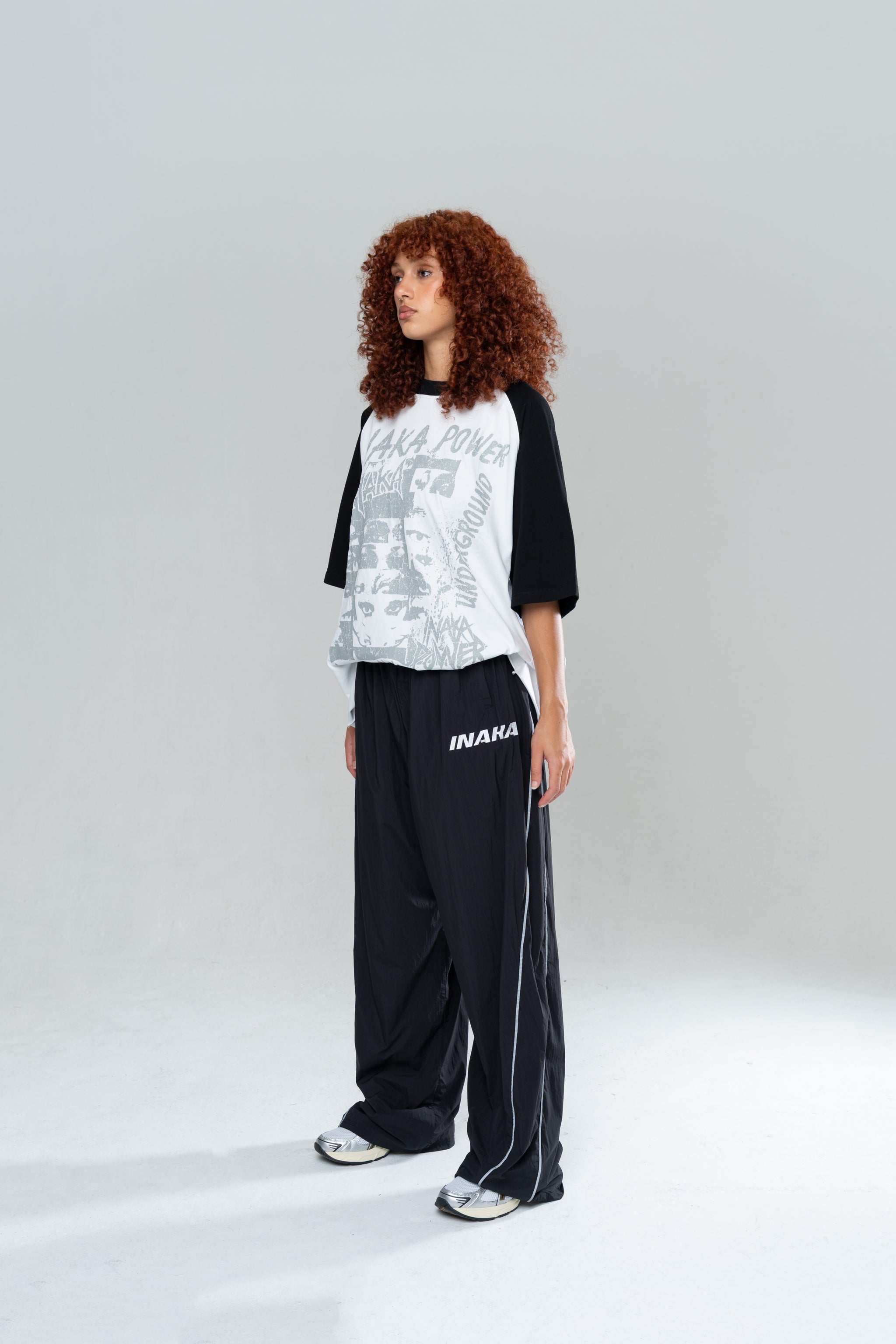 UNDERGROUND CROPPED TEE - WHITE/BLACK