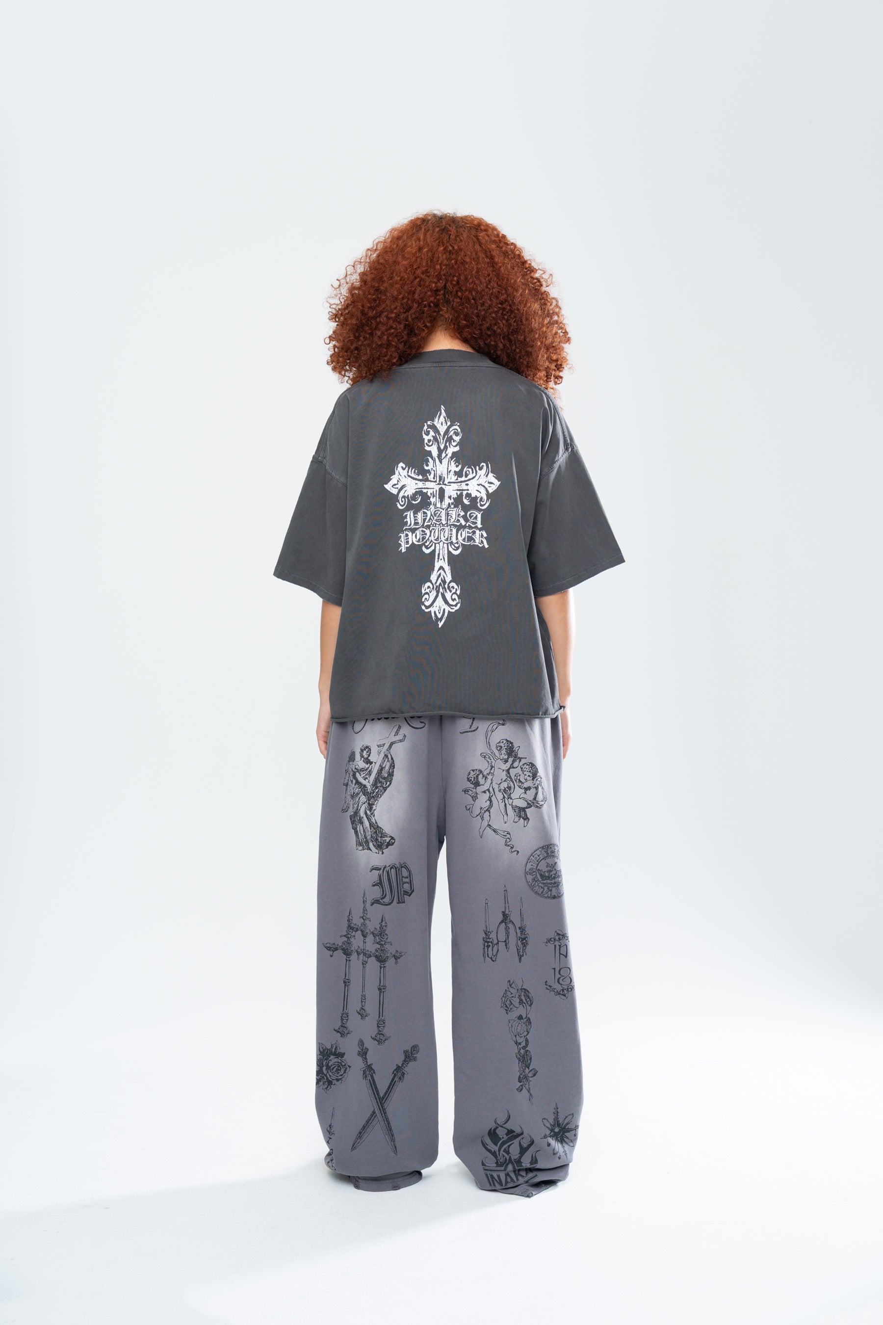 CRUCIFIX CROPPED TEE - VINTAGE BLACK