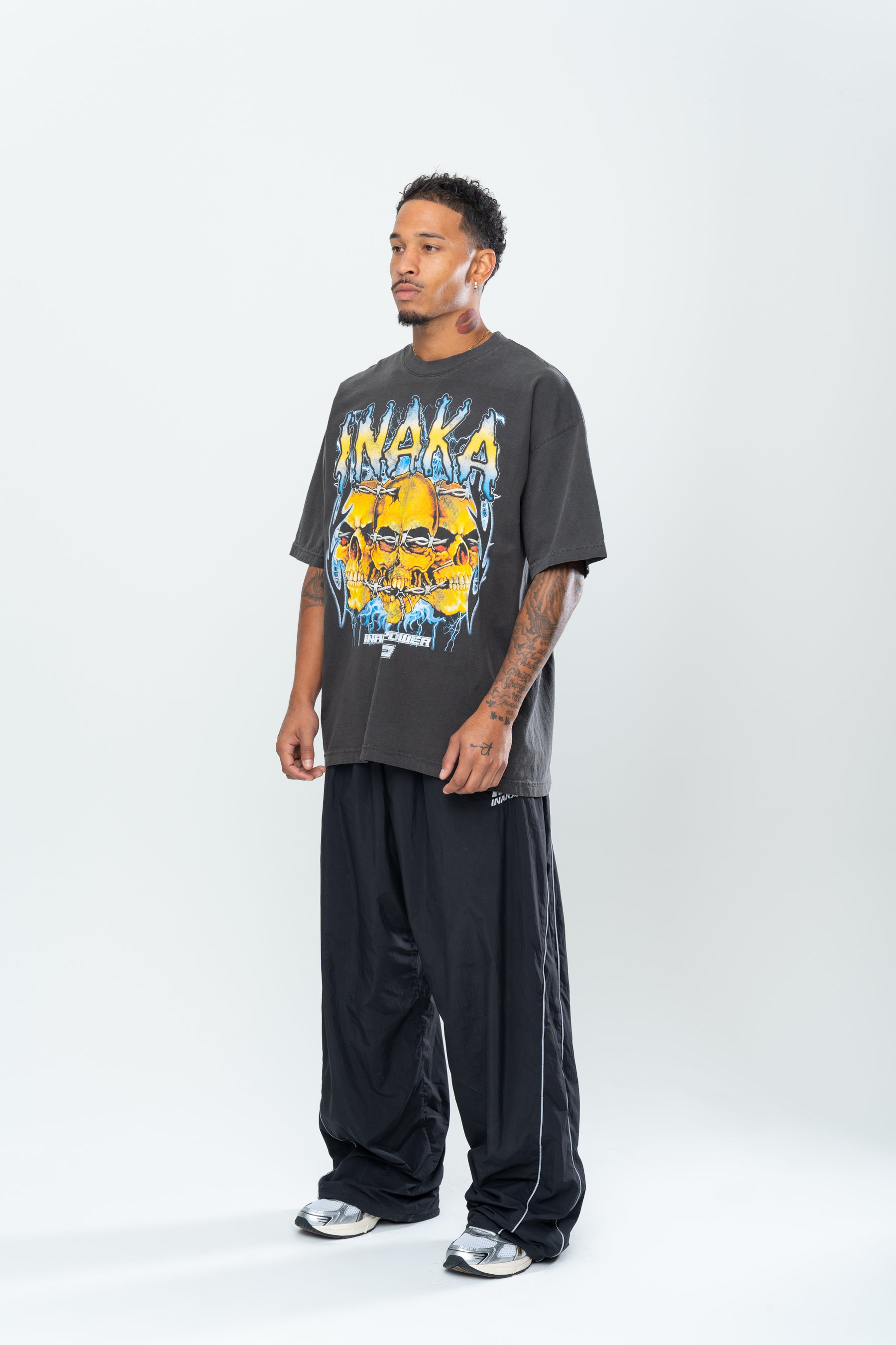 INAKA SKULL CRUSHER TEE - VINTAGE BLACK