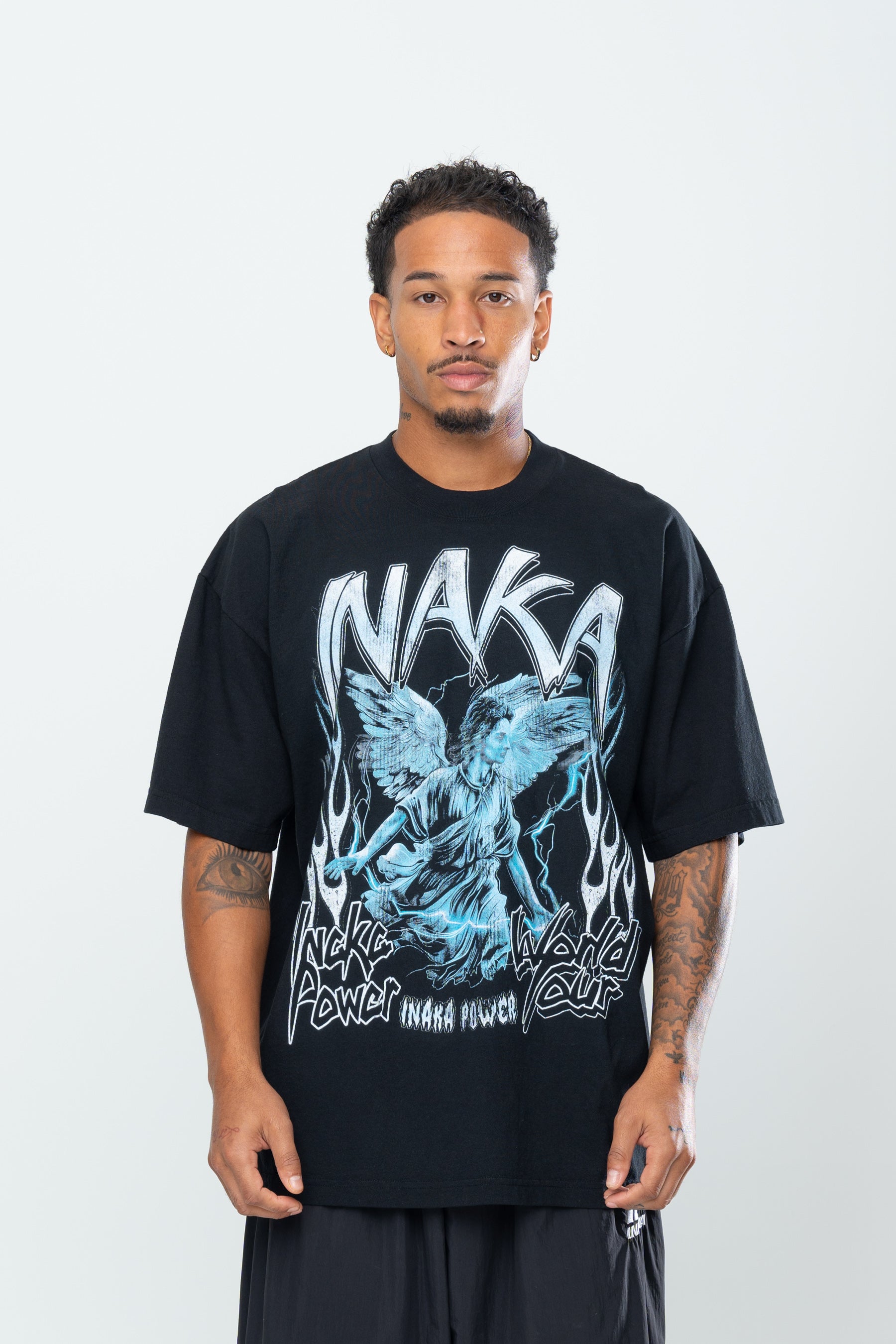 INAKA SAINT TOUR TEE - BLACK