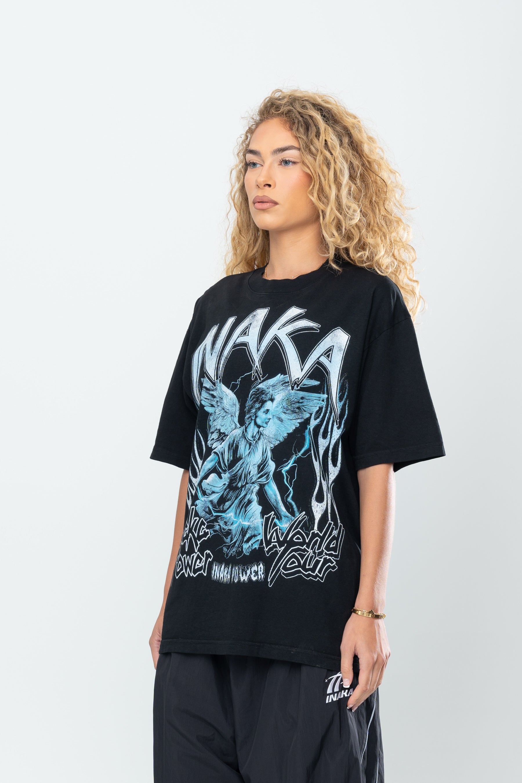 INAKA SAINT TOUR TEE - BLACK