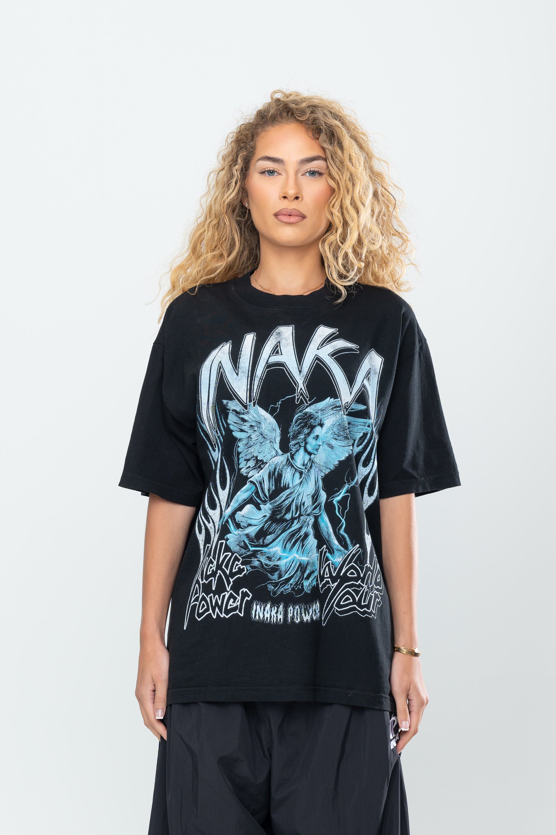INAKA SAINT TOUR TEE - BLACK