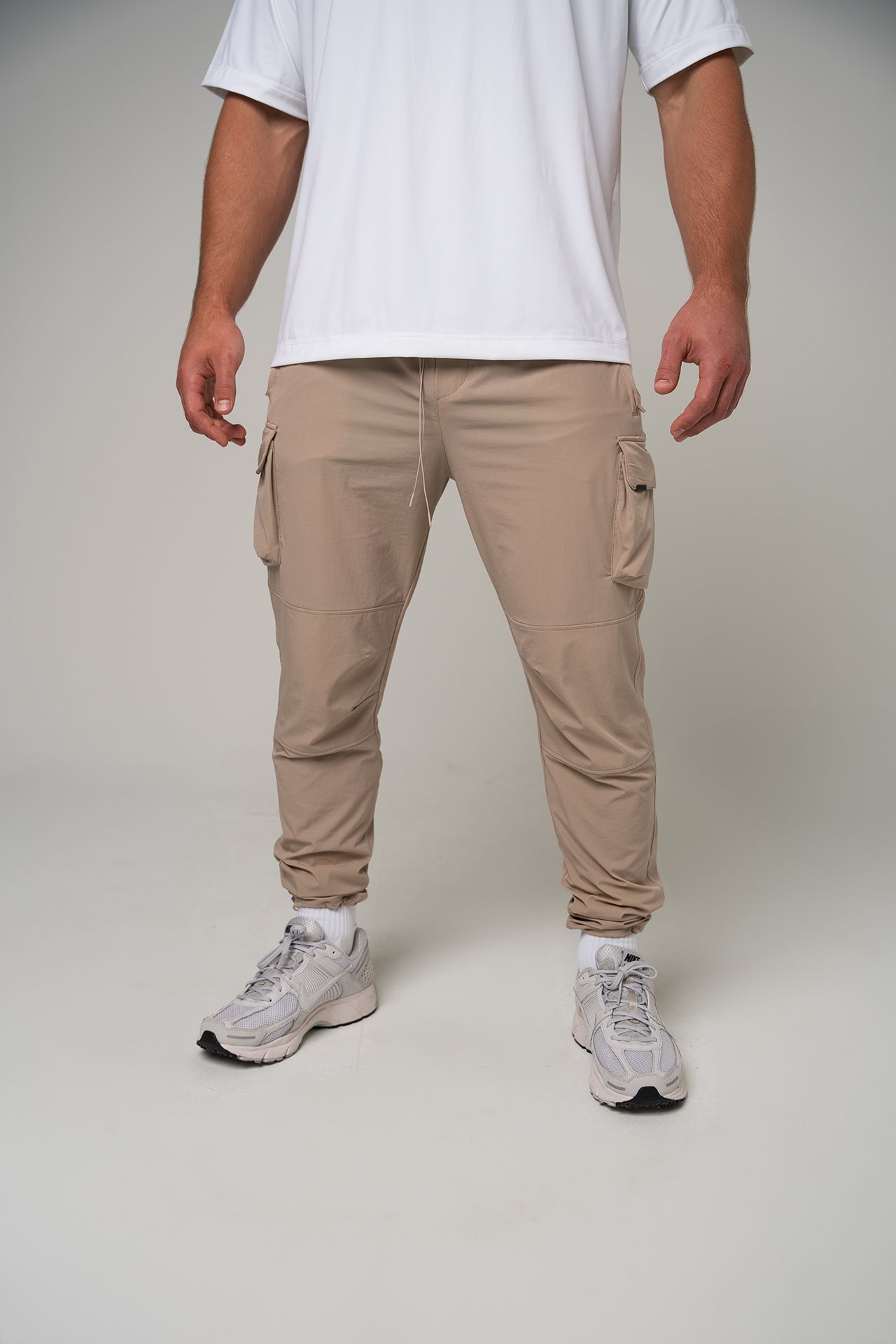 Men's Performance Tech Cargo Joggers - Taupe