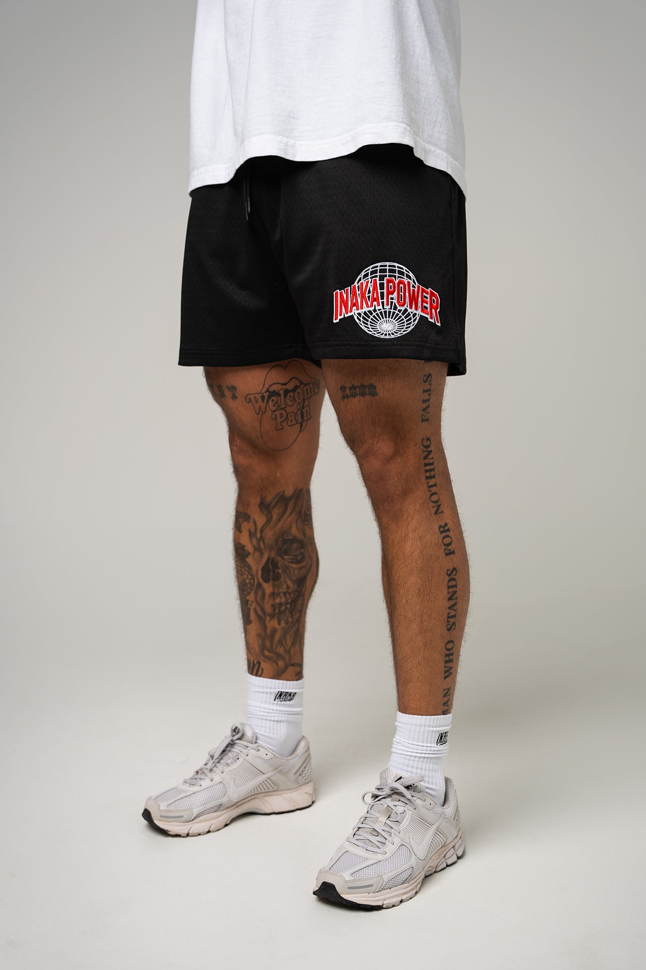 Men's Graphic Mesh Shorts - Black Universal