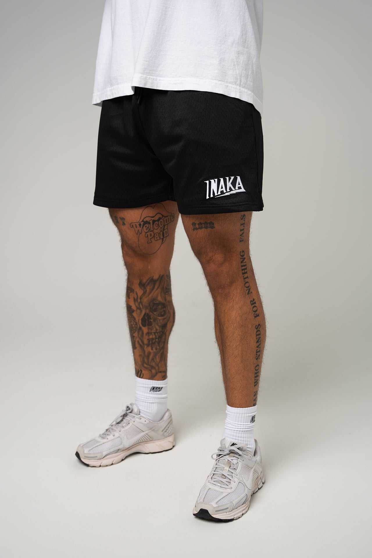 Men's Graphic Mesh Shorts - Classic Bolt Black