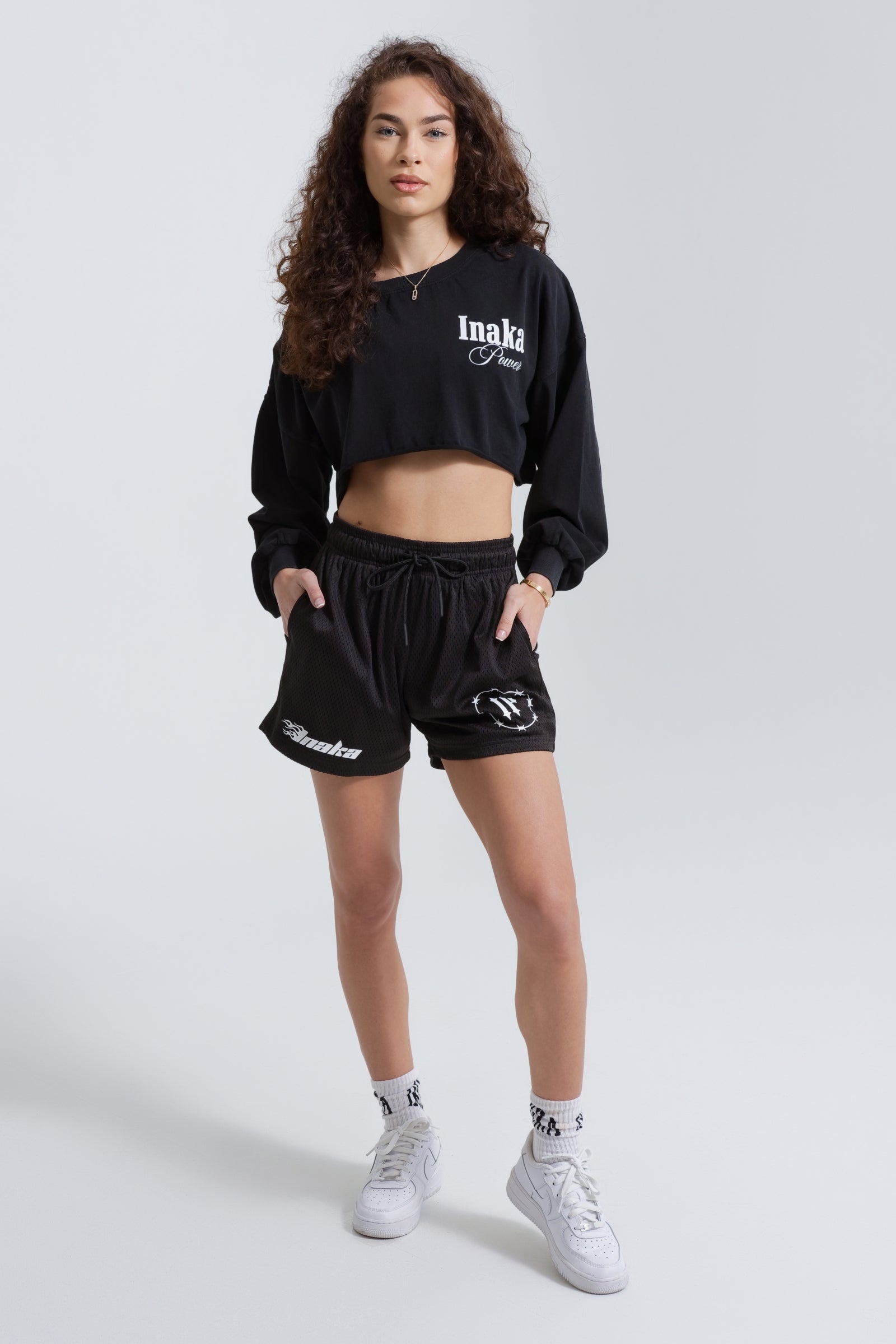 WOMENS CROPPED LONG SLEEVE - VINTAGE BLACK