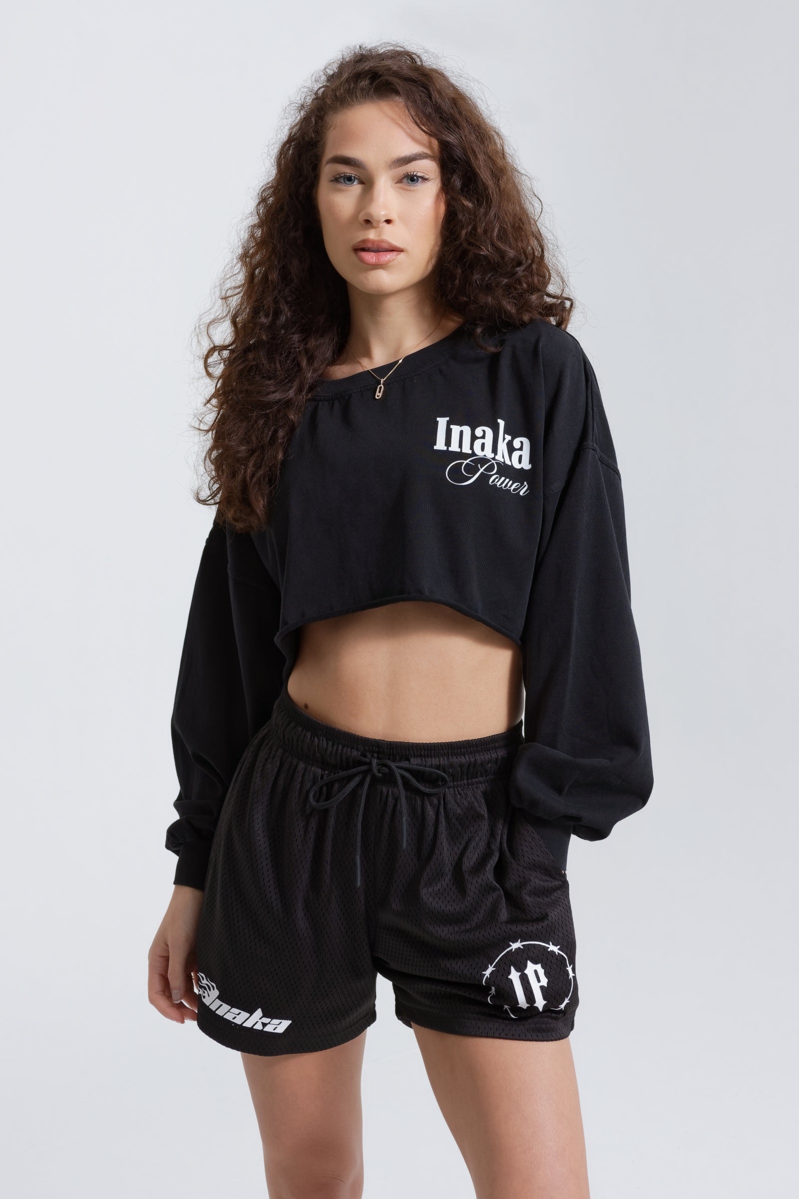 WOMENS CROPPED LONG SLEEVE - VINTAGE BLACK