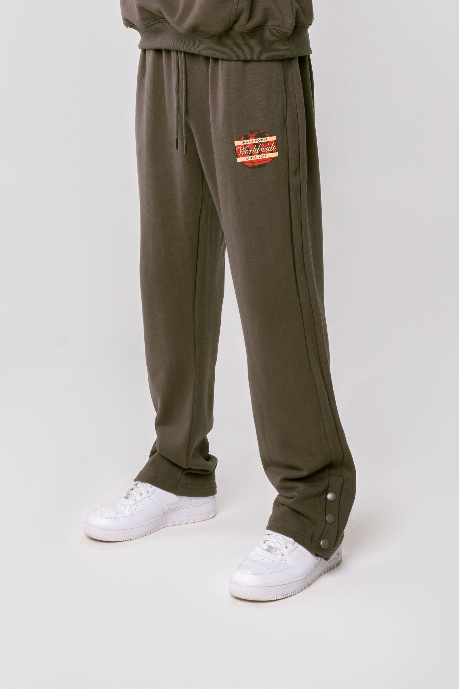 EST. Relaxed Sweats - Charcoal