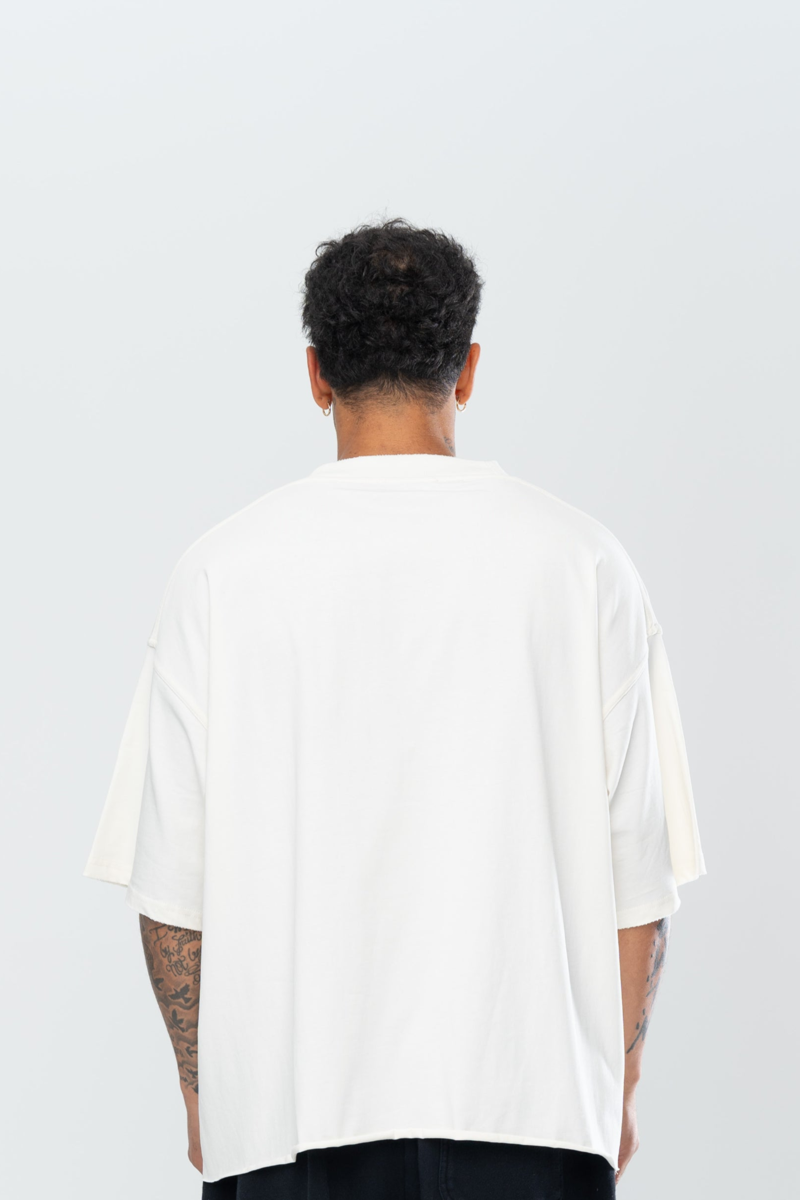 CYBERISTIX CROPPED TEE - CREAM/BLUE