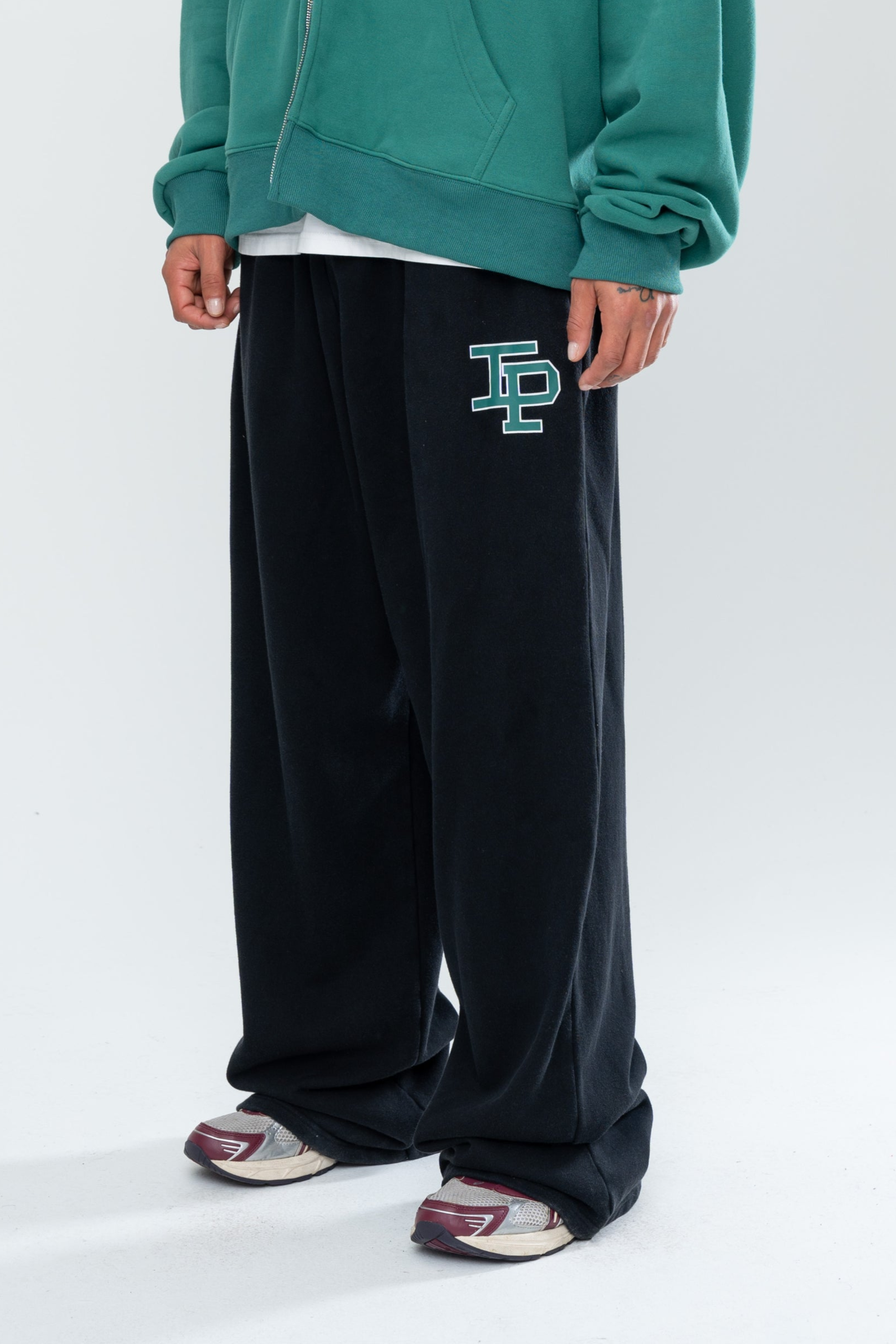 CLASSIC BAGGY SWEATS - BLACK/FOREST GREEN