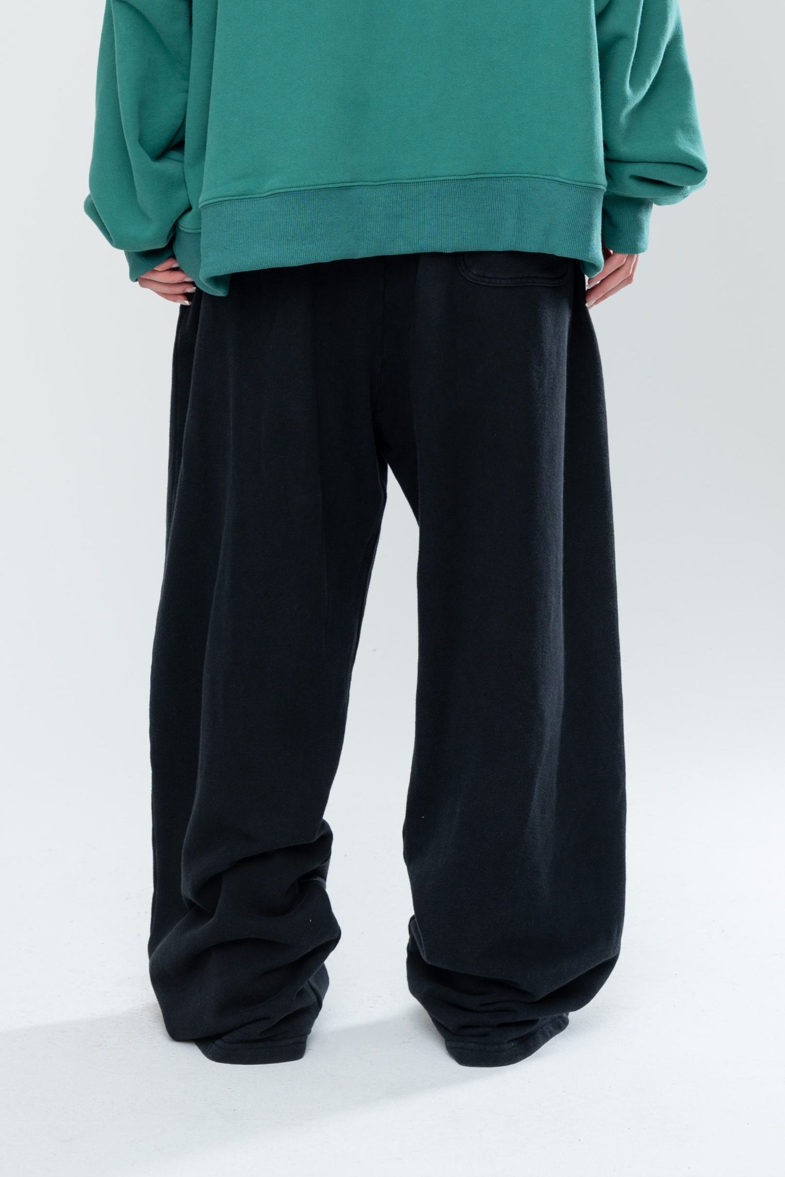 CLASSIC BAGGY SWEATS - BLACK/FOREST GREEN