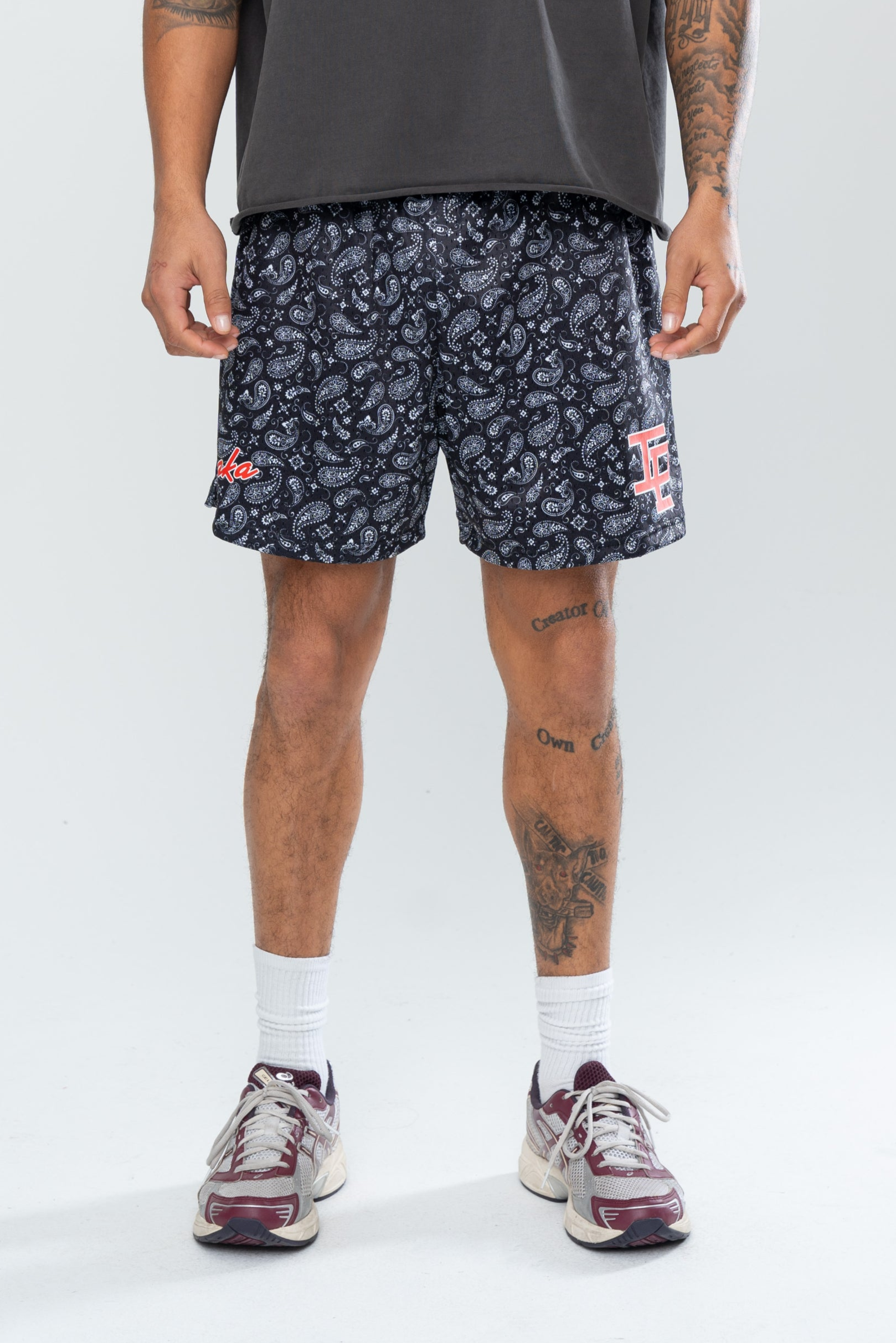 CLASSIC PAISLEY MESH SHORTS - BLACK