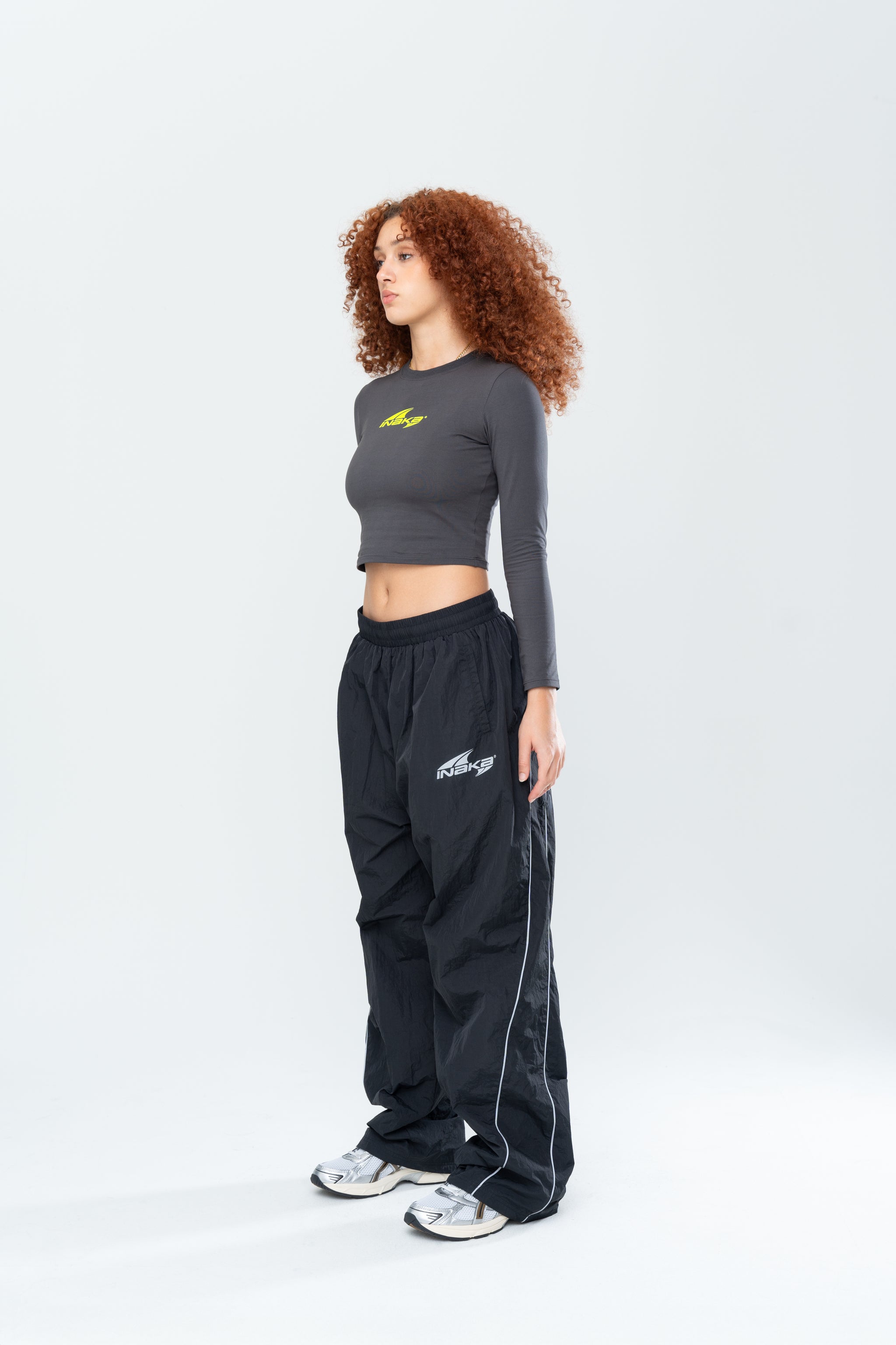 TUNDRA BAGGY TRACK PANTS - BLACK