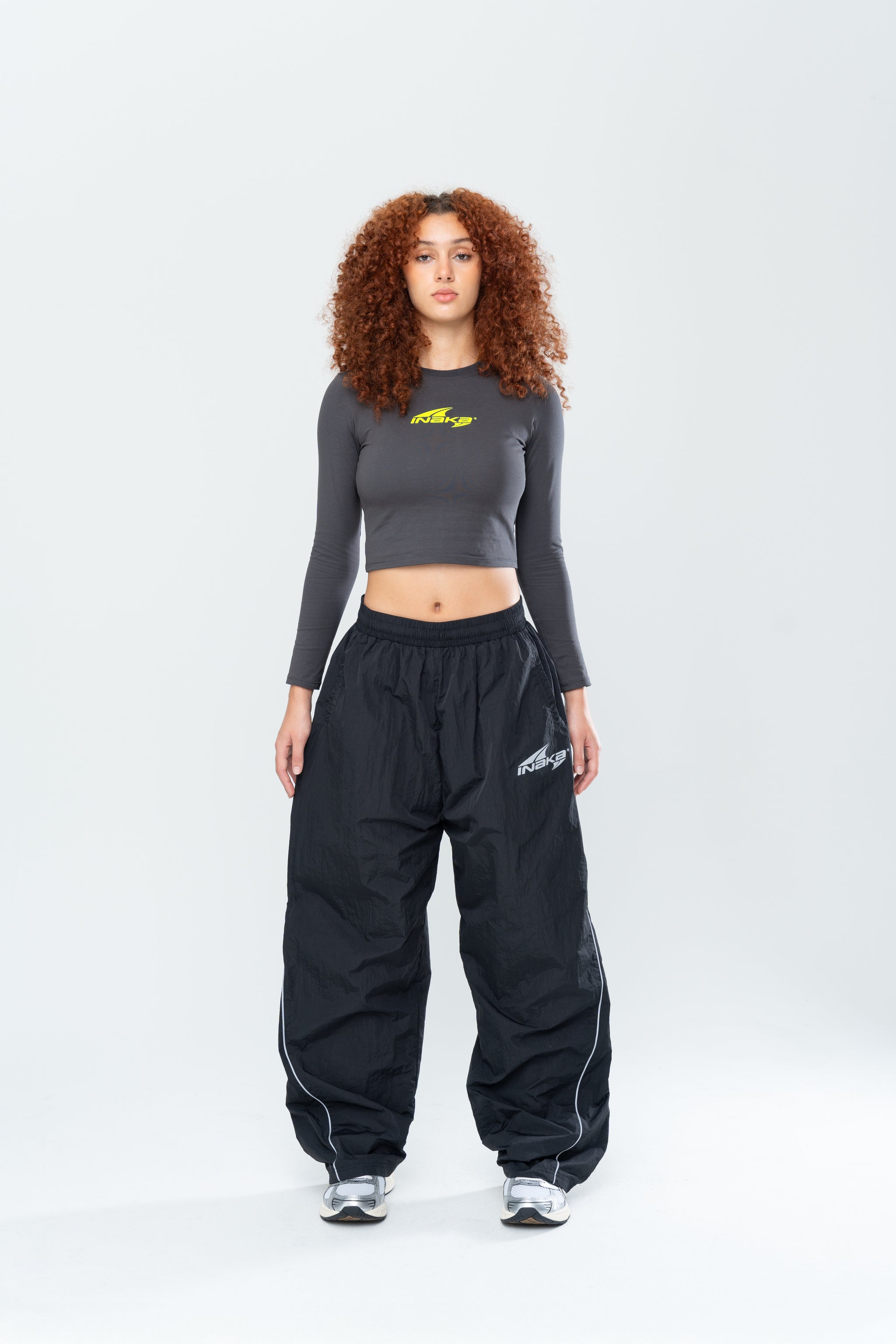 TUNDRA BAGGY TRACK PANTS - BLACK