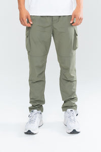 MEN'S PERFORMANCE TECH CARGO JOGGERS - OLIVE