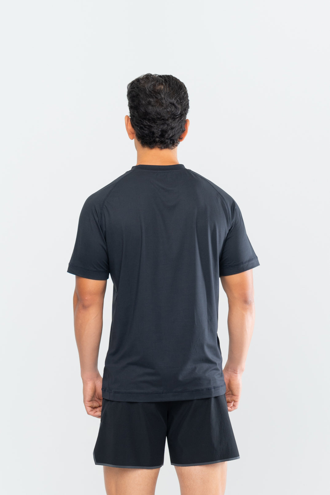 CORE PERFORMANCE SHORT SLEEVE - JET BLACK