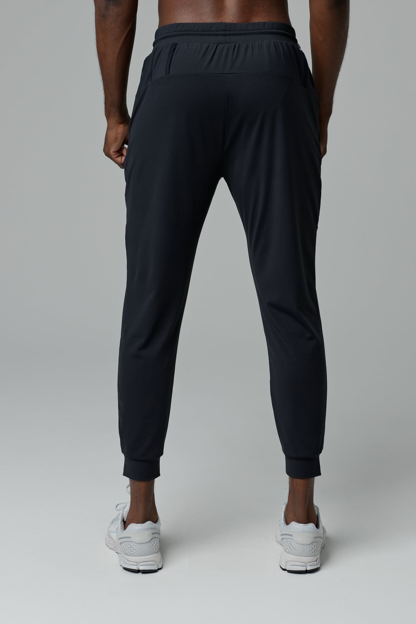 FREEFORM JOGGERS - JET BLACK