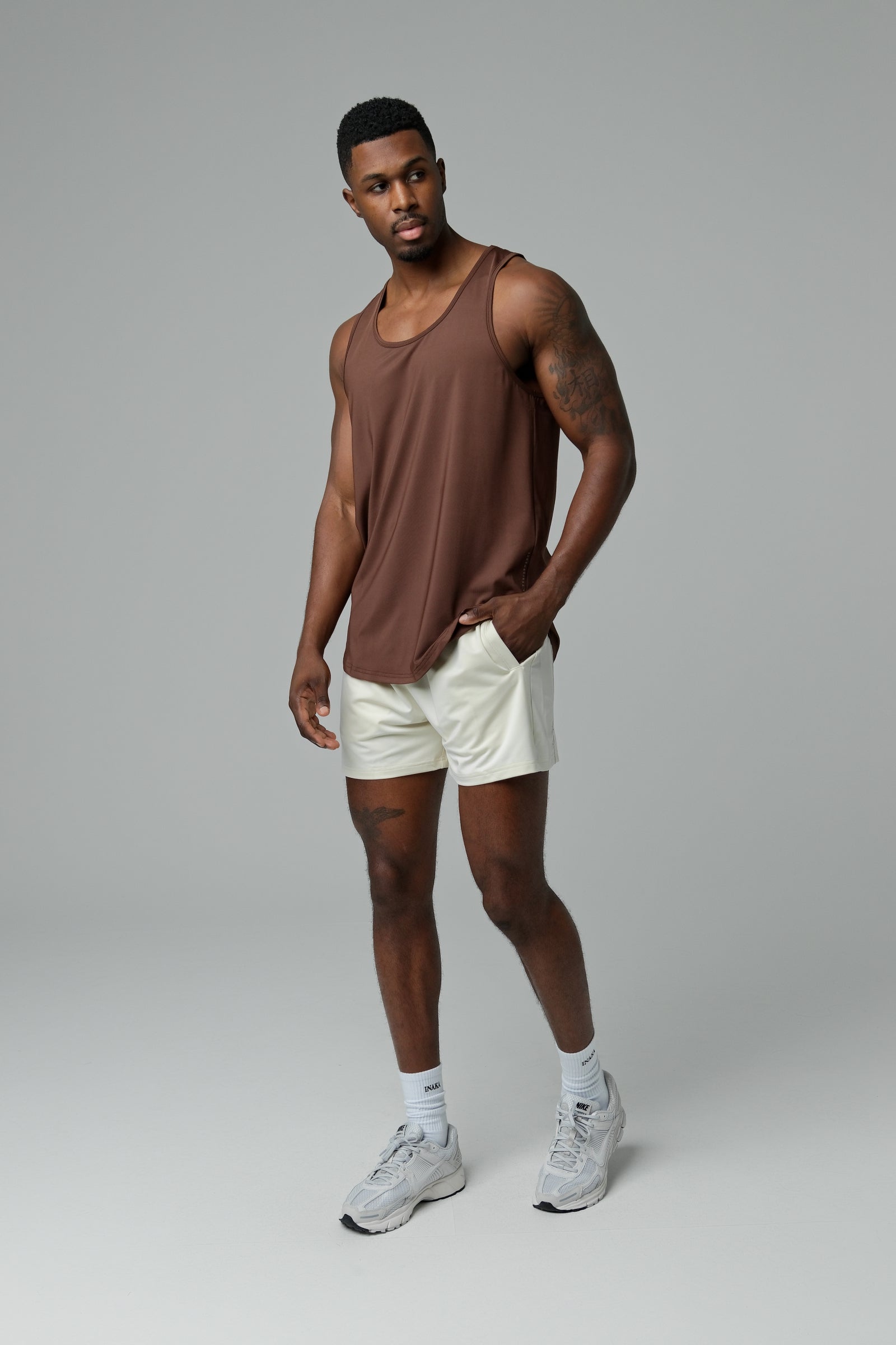 FREEFORM SHORTS LINERLESS - OFF WHITE