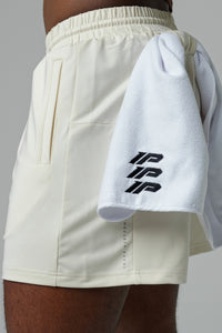 FREEFORM SHORTS LINERLESS - OFF WHITE