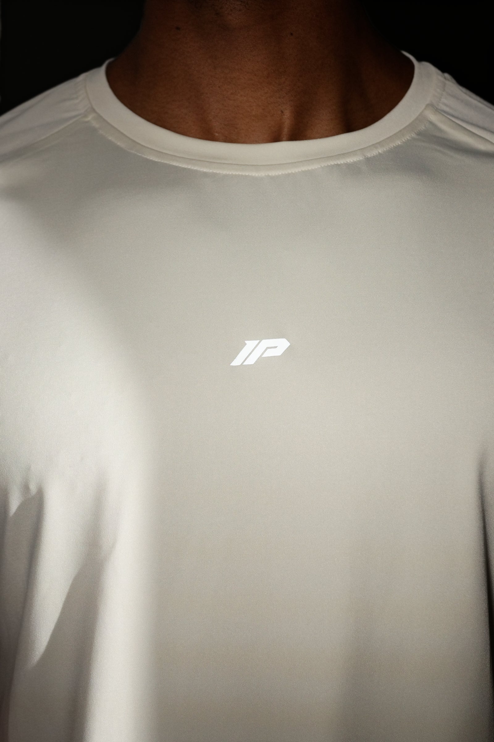 FREEFORM SHORT SLEEVE - OFF WHITE