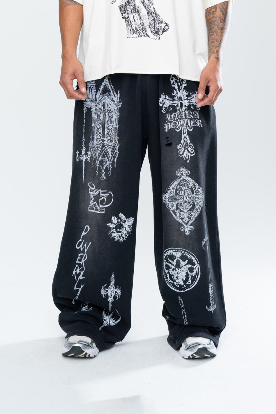 CRUCIFIX DISTRESSED BAGGY SWEATPANTS - BLACK