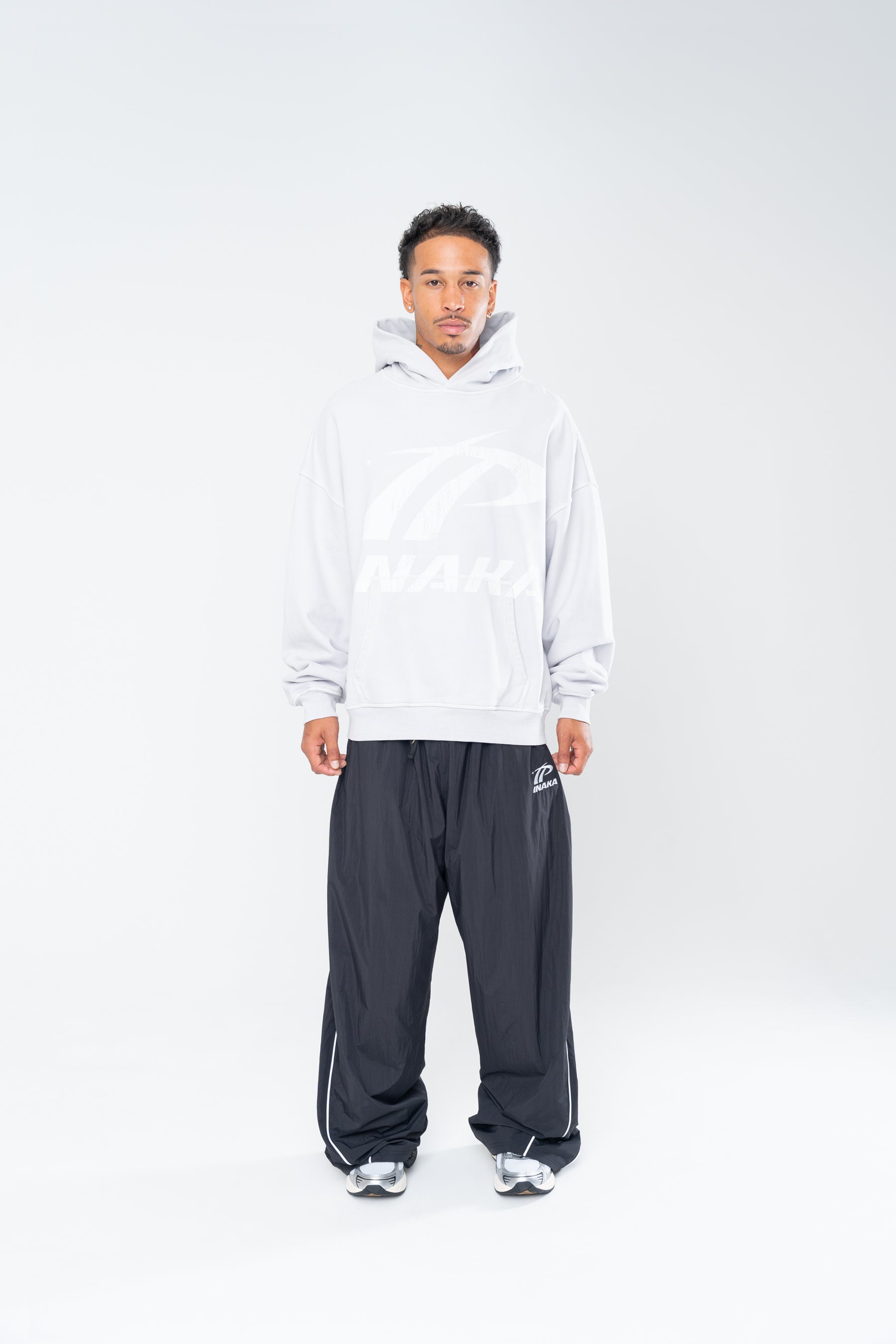 SPORTSWEAR DISTRESSED HOODIE - GRAY