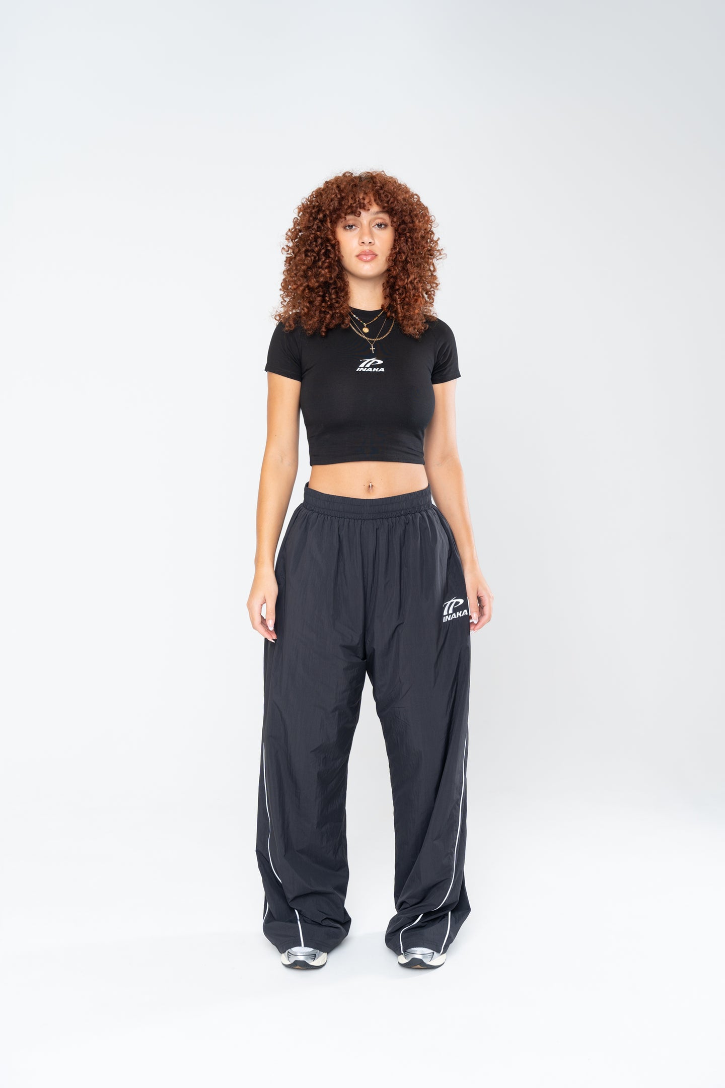 SPORTSWEAR BABY TEE - BLACK