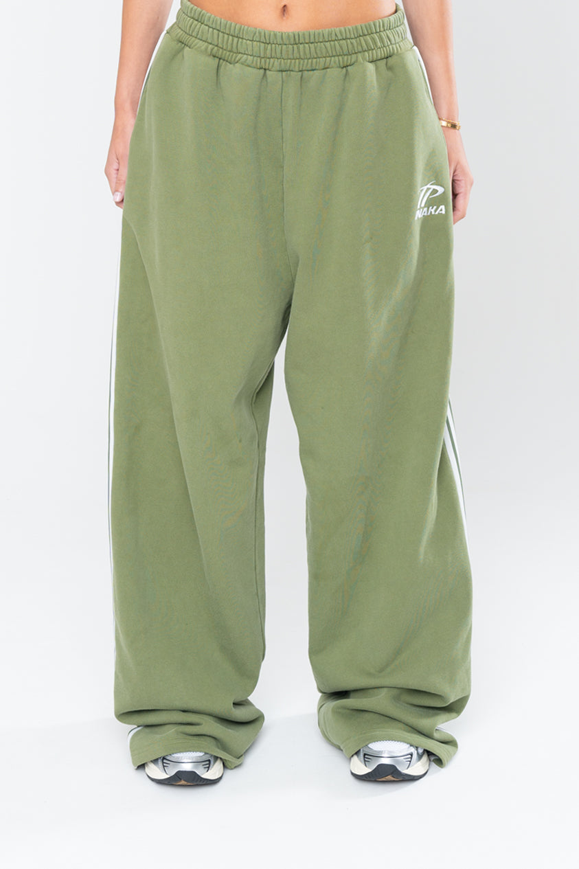 SPORTSWEAR BAGGY SWEATPANTS - OLIVE