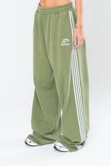 SPORTSWEAR BAGGY SWEATPANTS - OLIVE