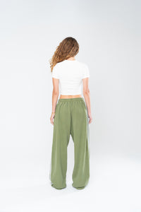 SPORTSWEAR BAGGY SWEATPANTS - OLIVE