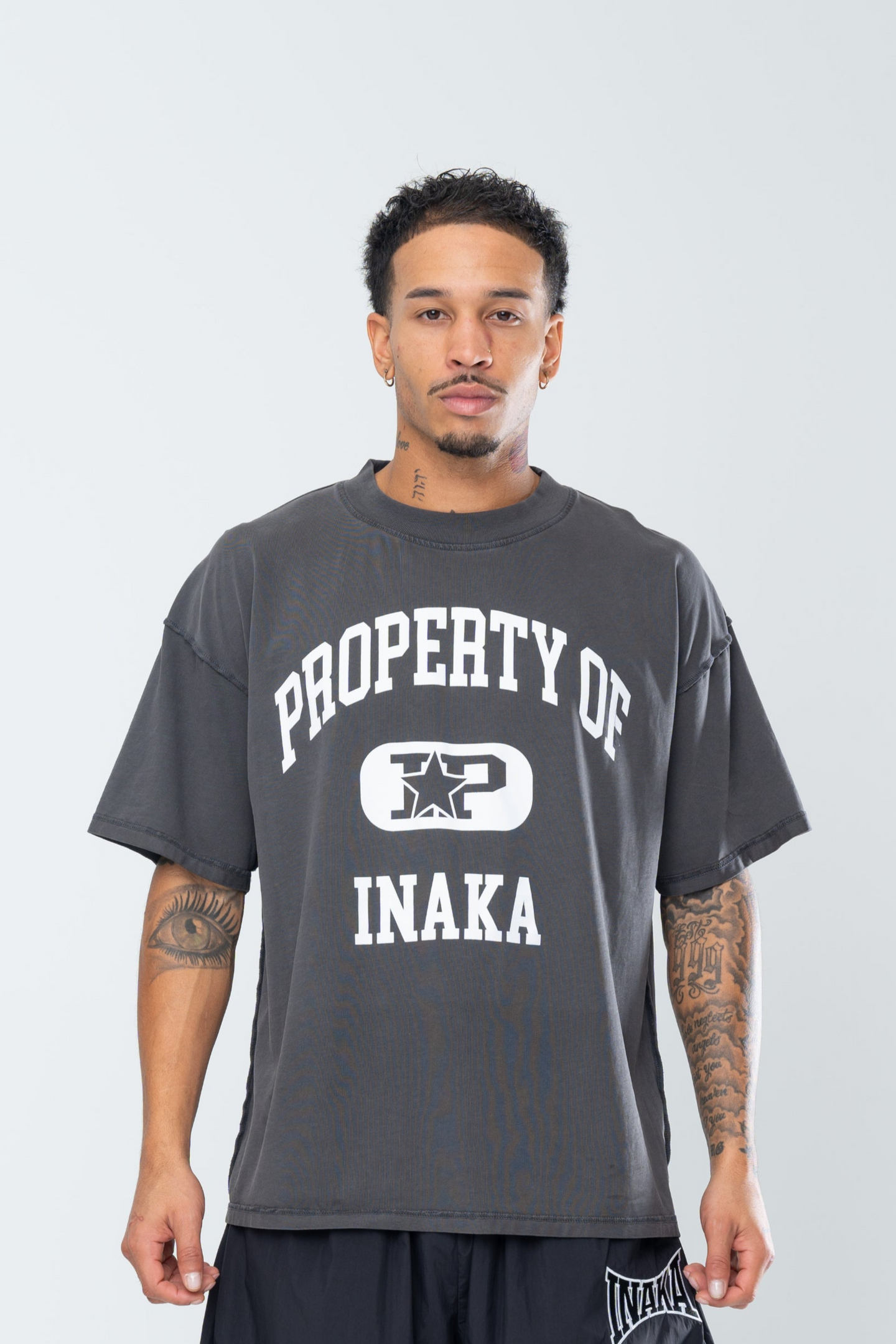 PROPERTY REVERSE TEE - VINTAGE BLACK