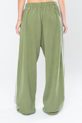 SPORTSWEAR BAGGY SWEATPANTS - OLIVE