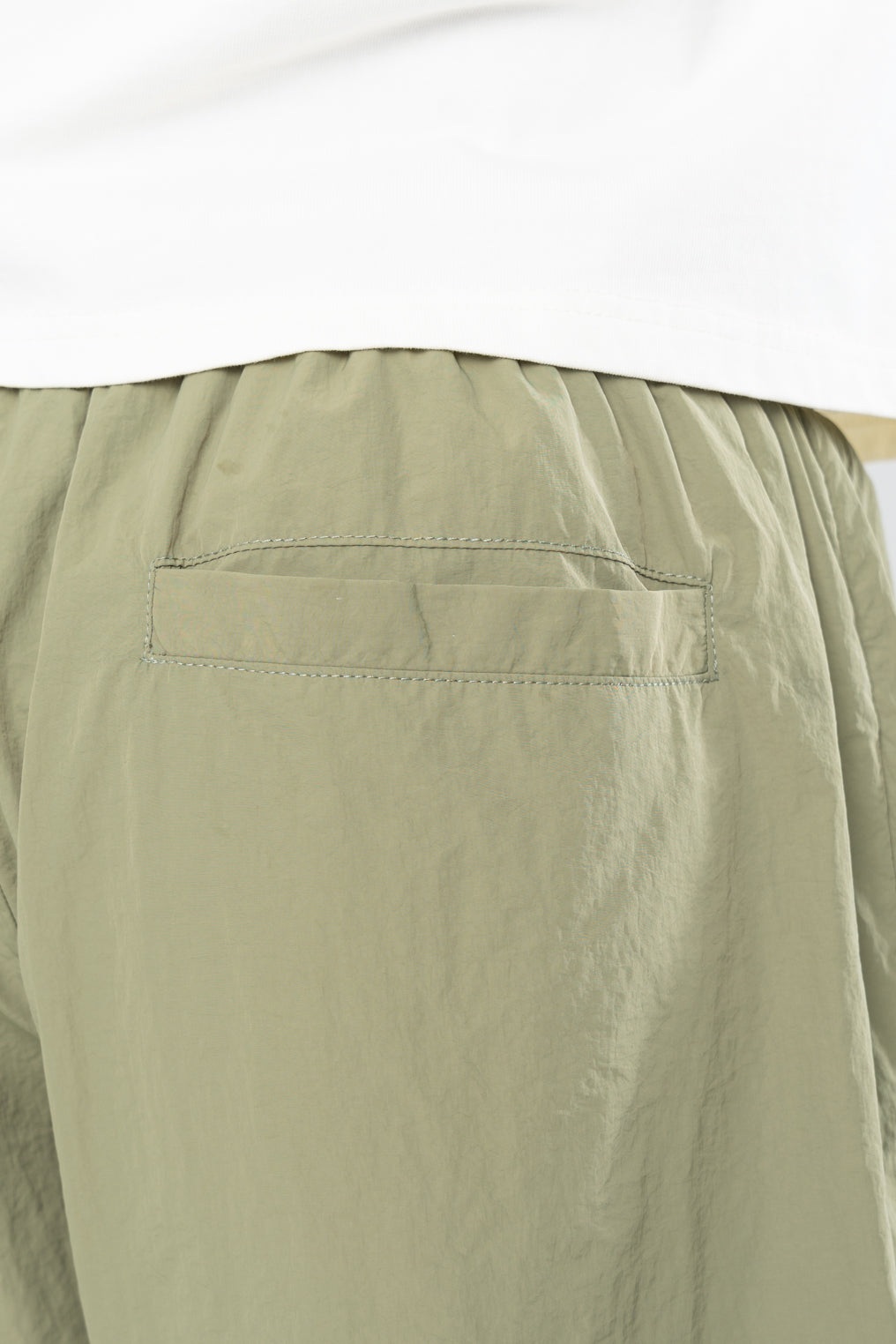 SPORTSWEAR NYLON SHORTS - BURNT OLIVE