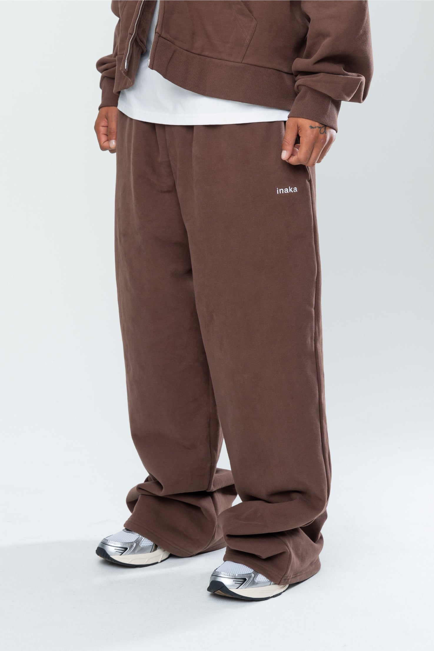 BASICS BAGGY SWEATS - ESPRESSO