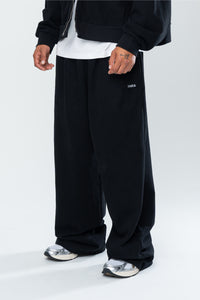 BASICS BAGGY SWEATS - BLACK