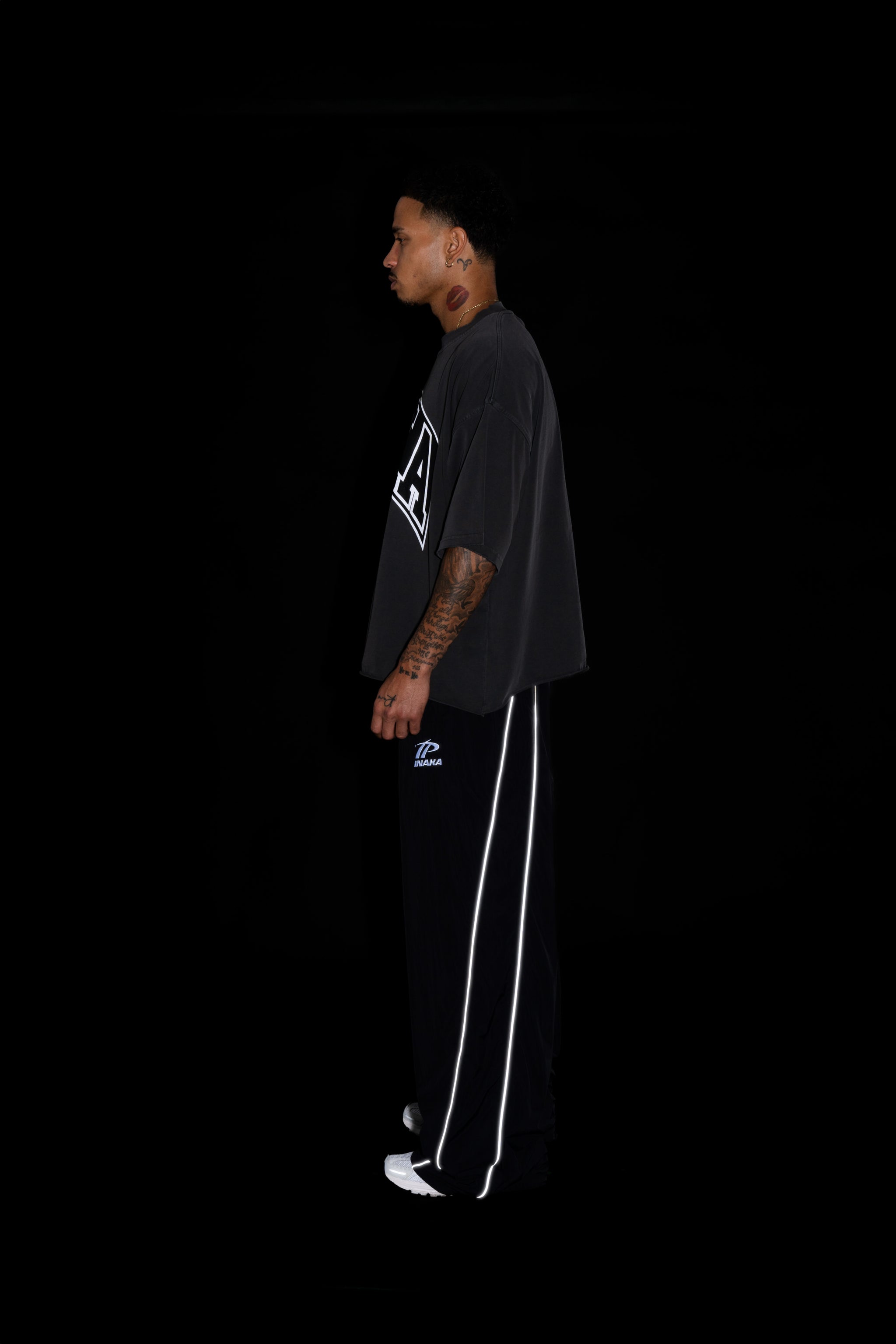 SPORTSWEAR BAGGY TRACK PANTS - BLACK