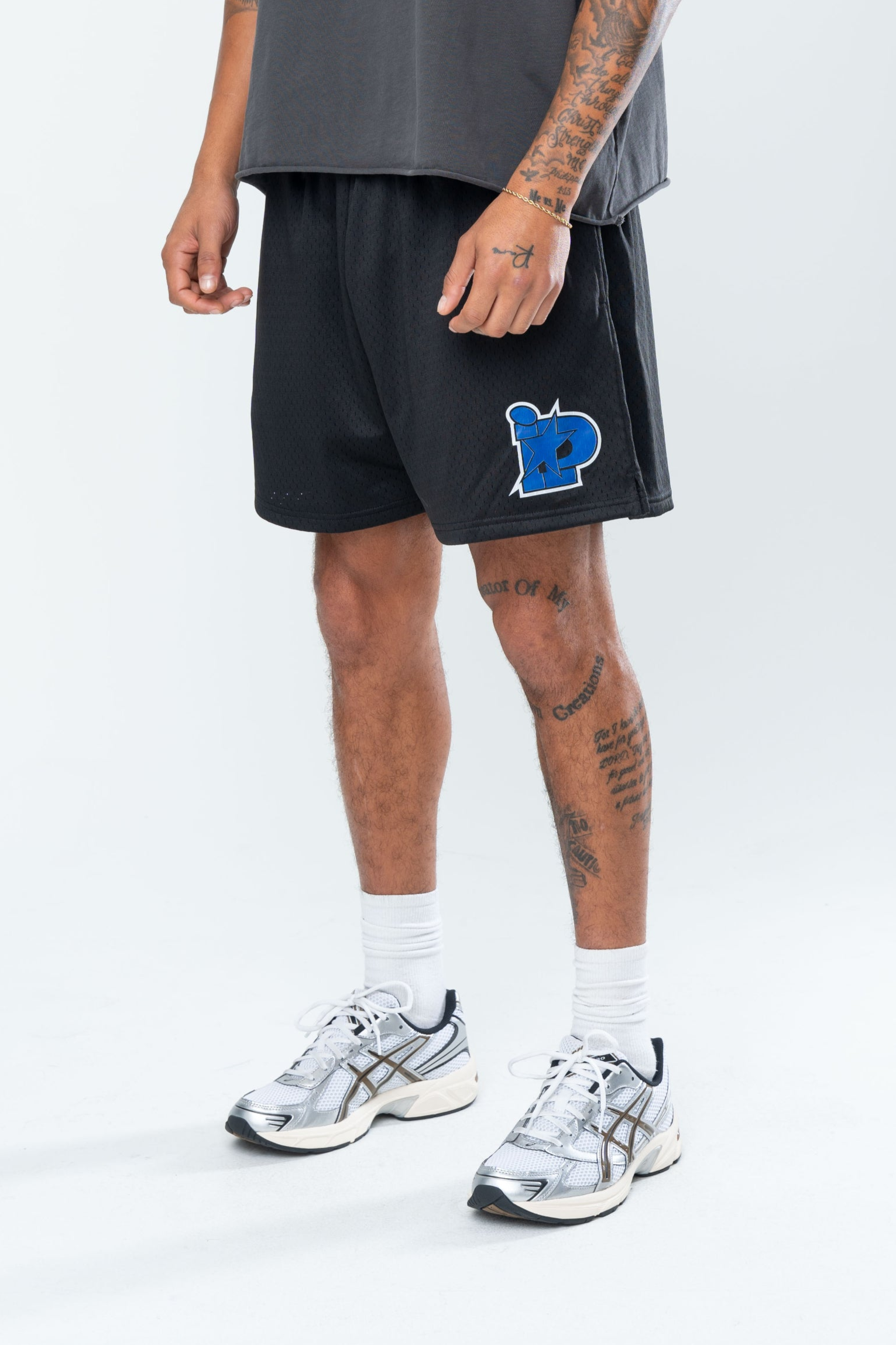 INAKA UNIVERSITY MESH SHORTS