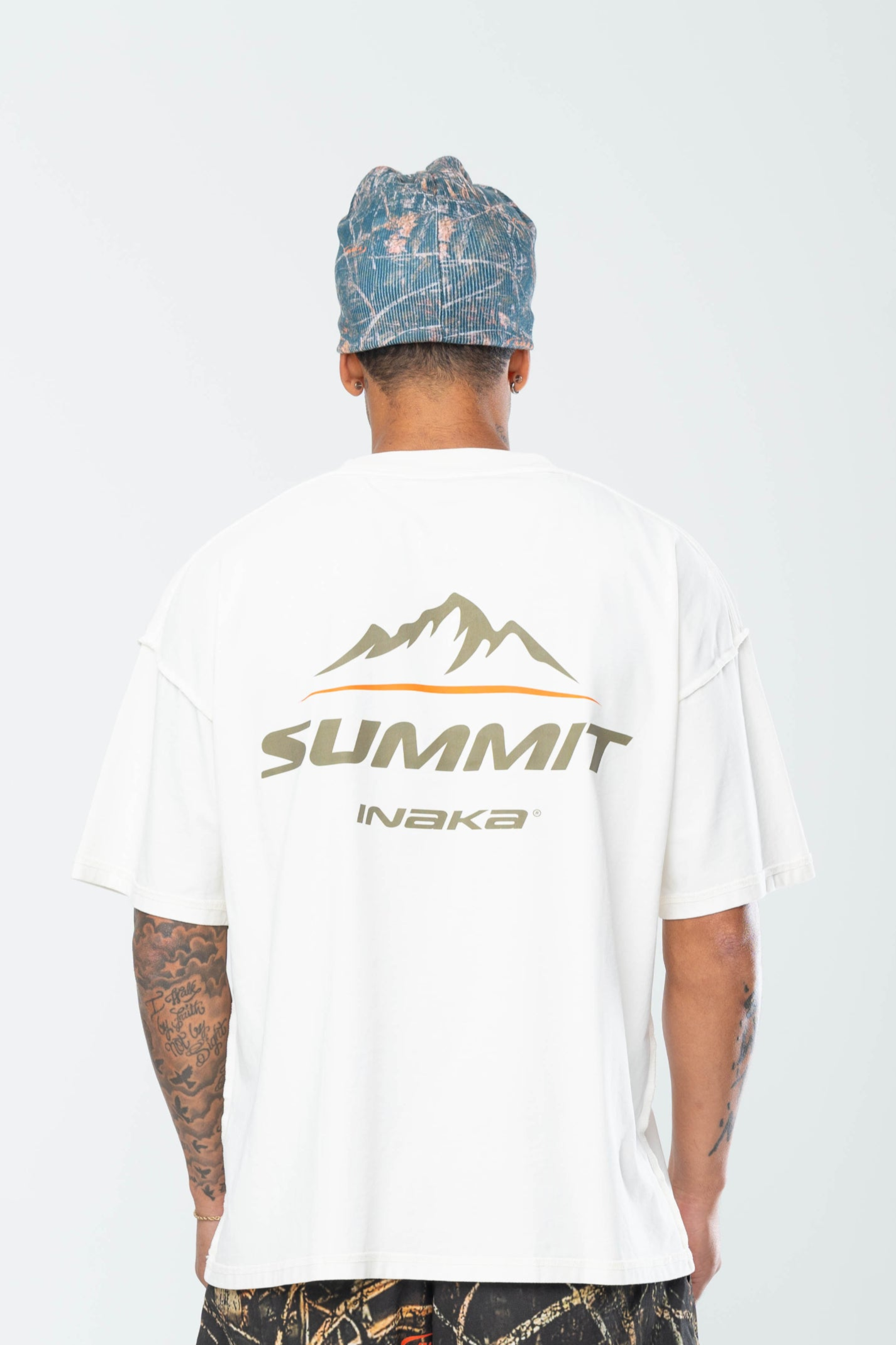 SUMMIT PEAK REVERSE TEE - CREAM