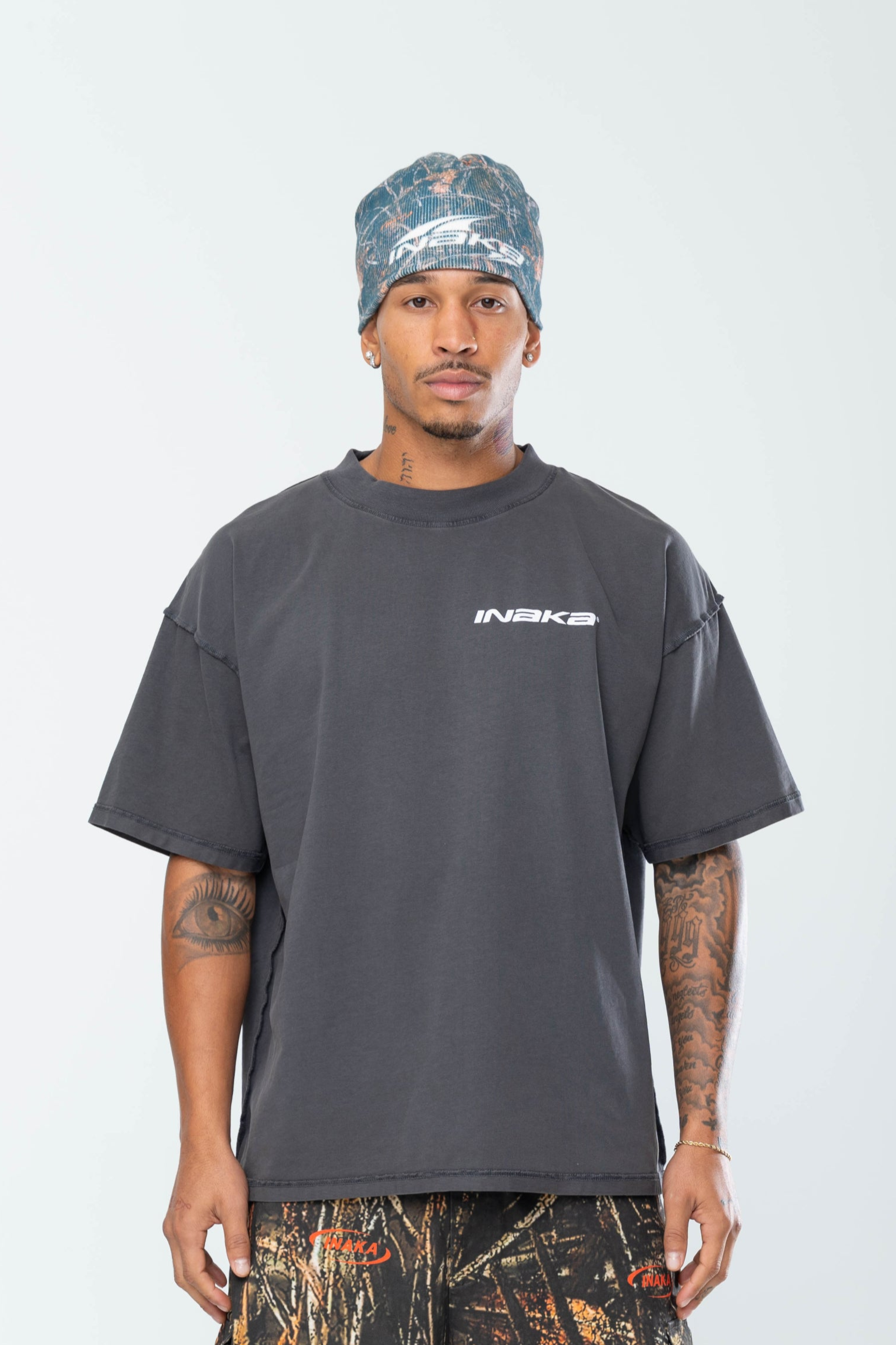 SUMMIT PEAK TEE - VINTAGE BLACK