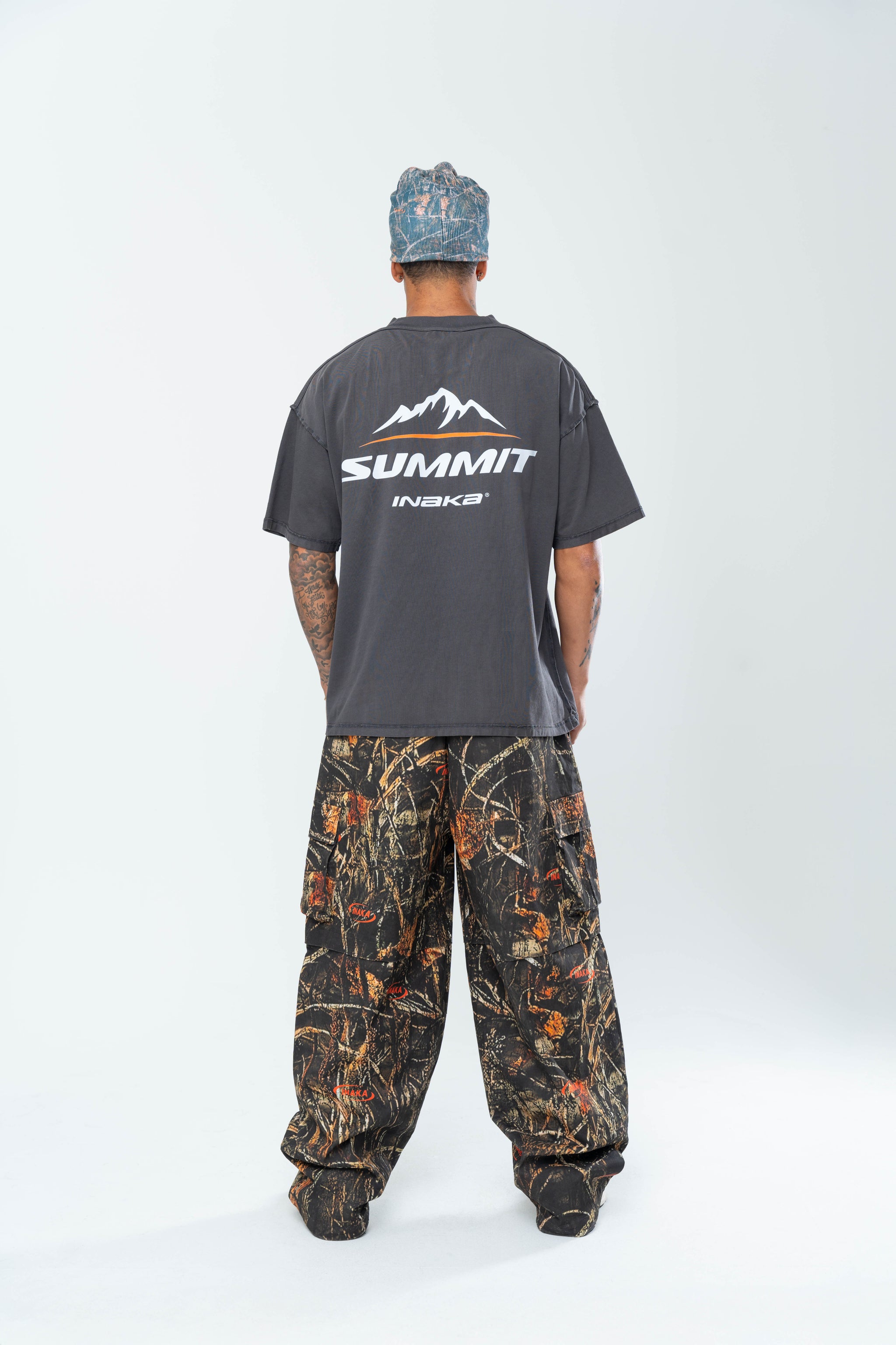 SUMMIT PEAK TEE - VINTAGE BLACK