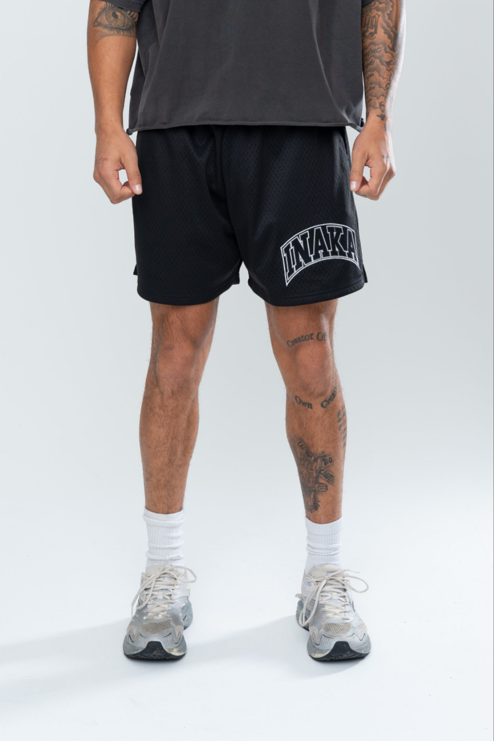 UNIVERSITY MESH SHORTS - BLACK