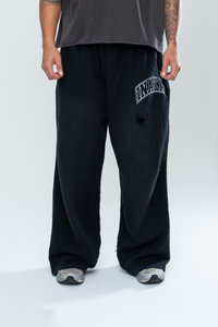 UNIVERSITY DISTRESSED BAGGY SWEATPANTS