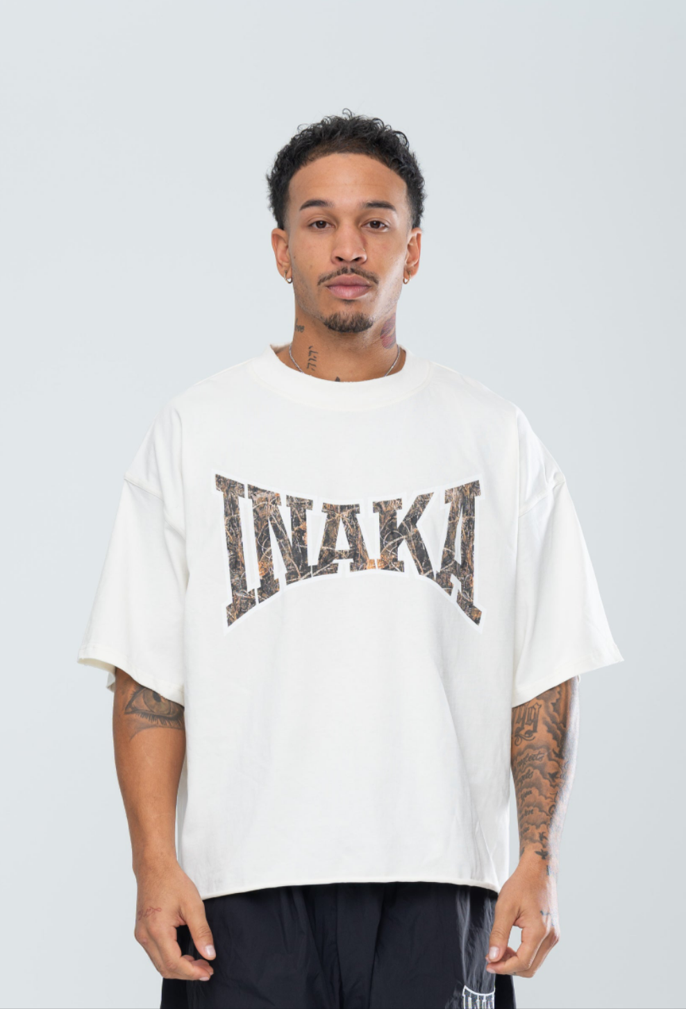 POWERSHOT CROPPED CAMO TEE - CREAM