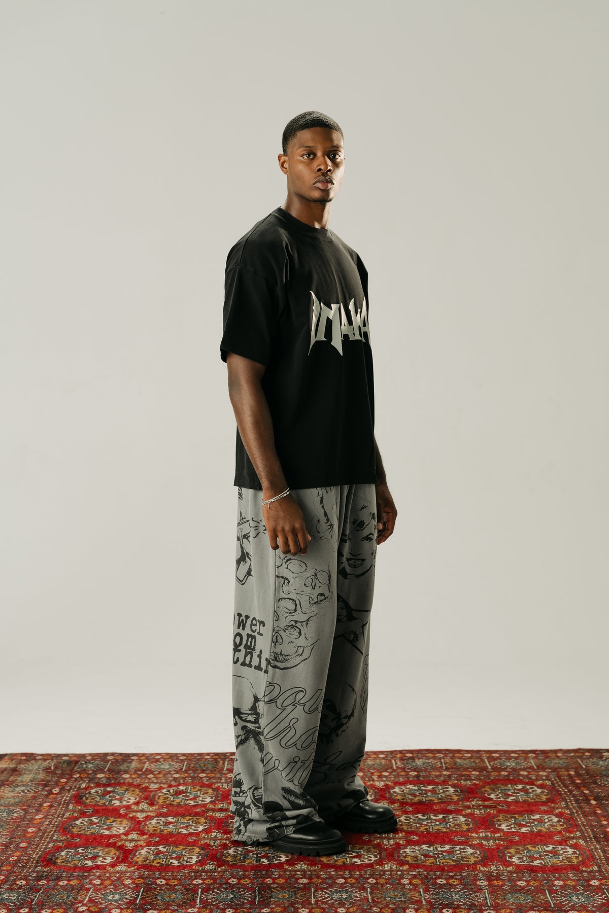 GHOST SKULL BAGGY SWEATS