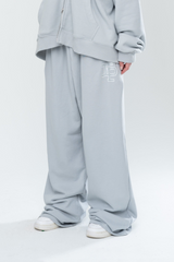 CLASSIC BAGGY SWEATS - GREY